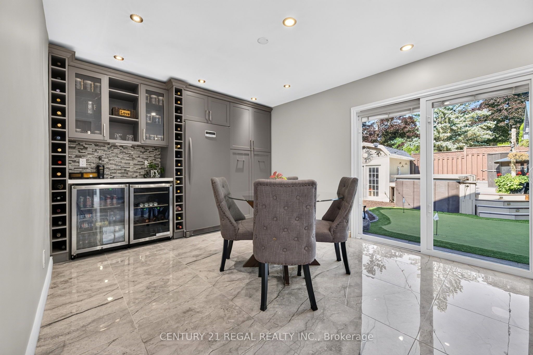 481 Camelot Drive W Property Photo 11