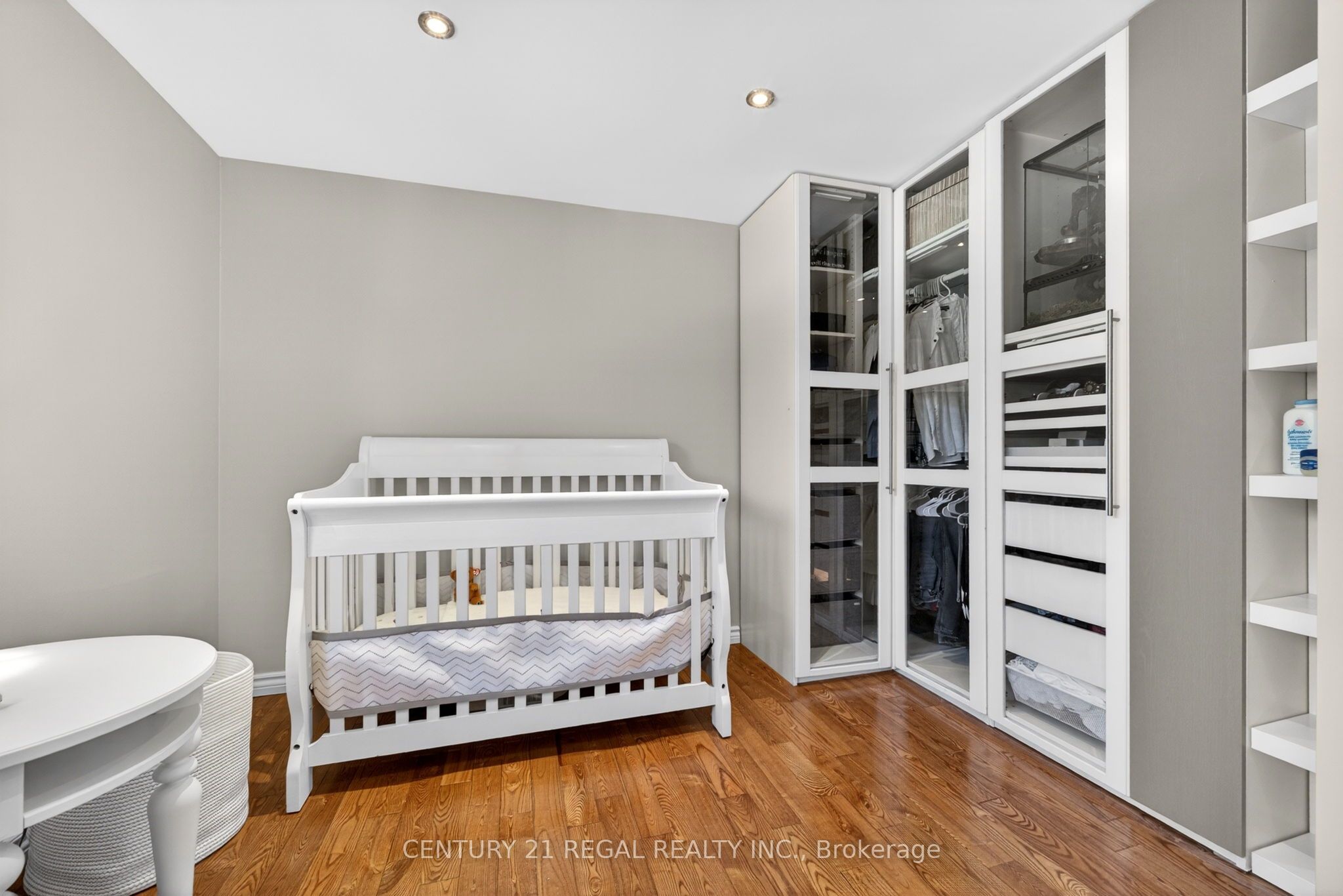 481 Camelot Drive W Property Photo 25