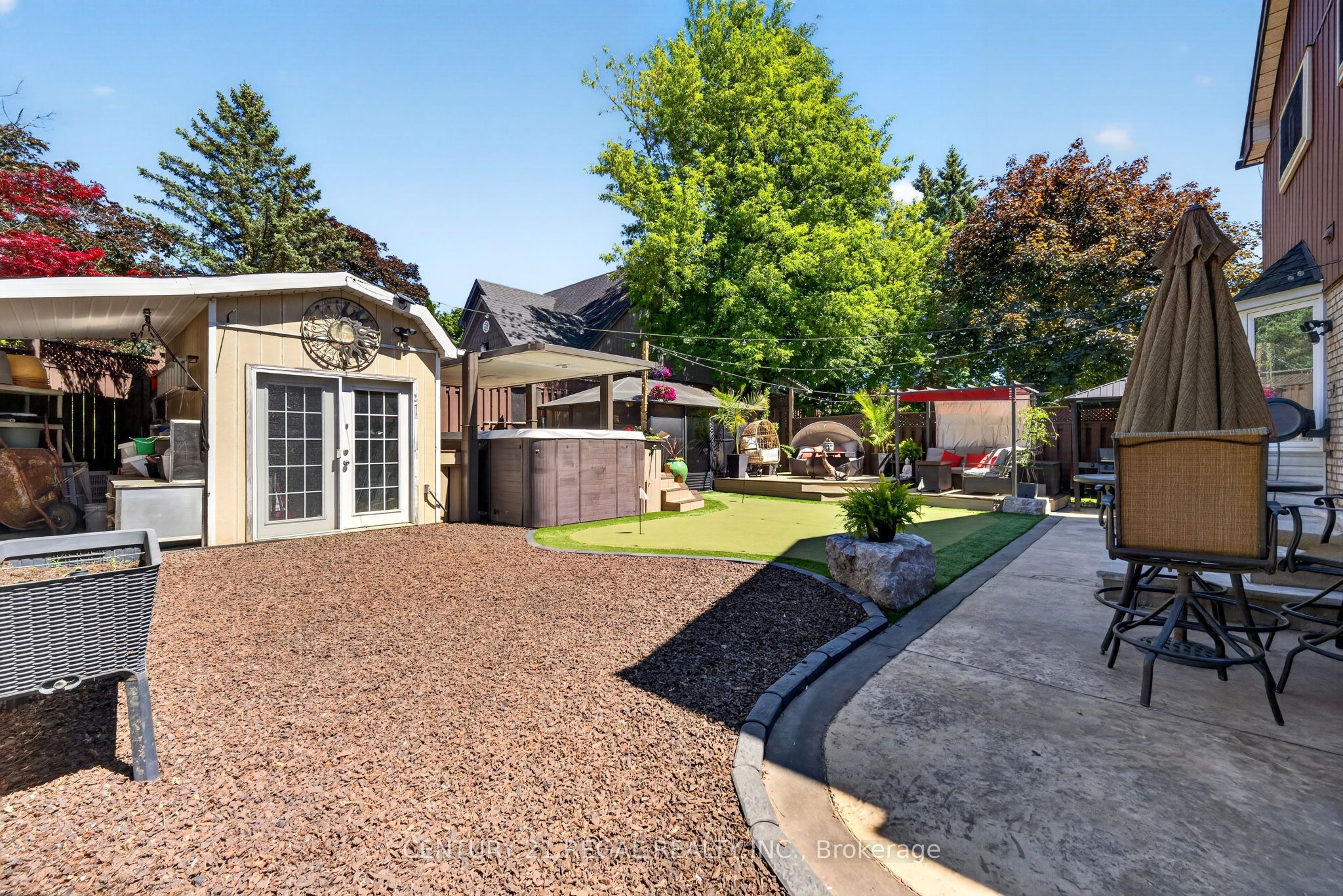 481 Camelot Drive W Property Photo 34