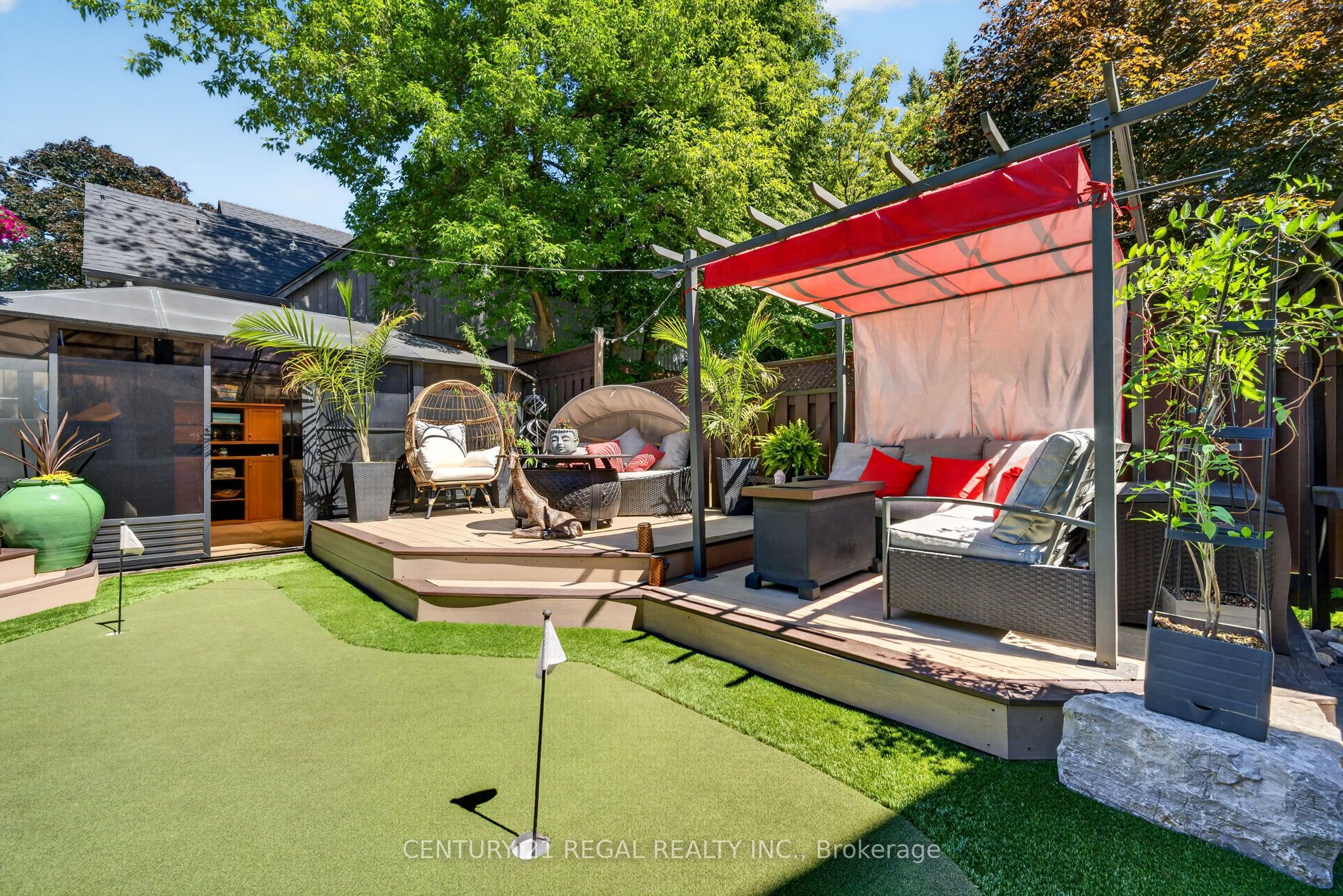 481 Camelot Drive W Property Photo 40