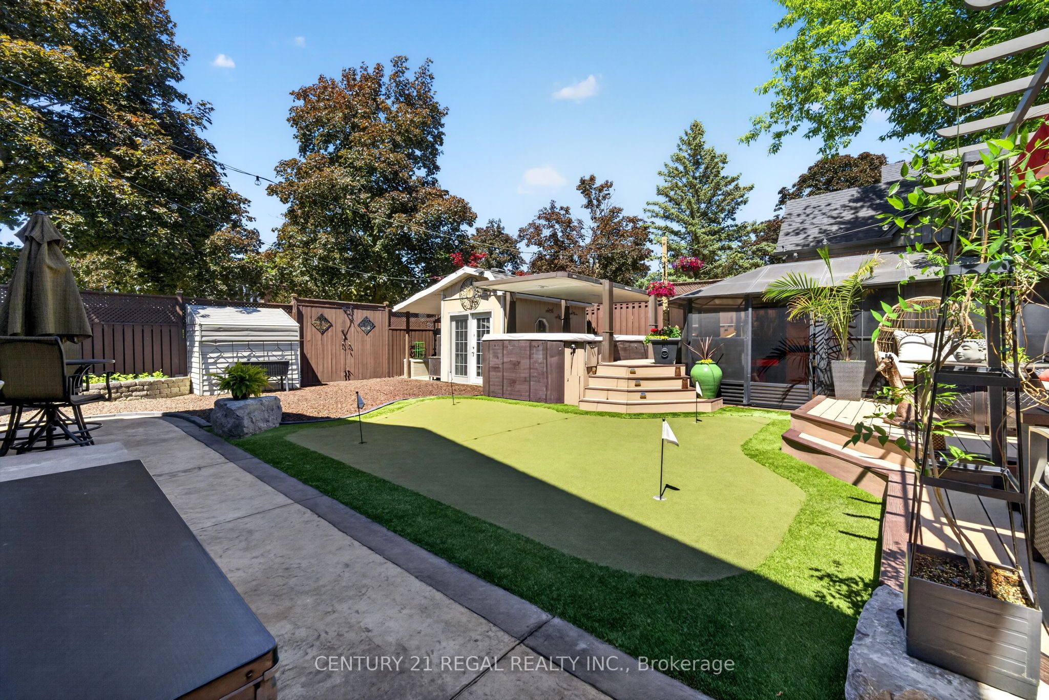 481 Camelot Drive W Property Photo 41