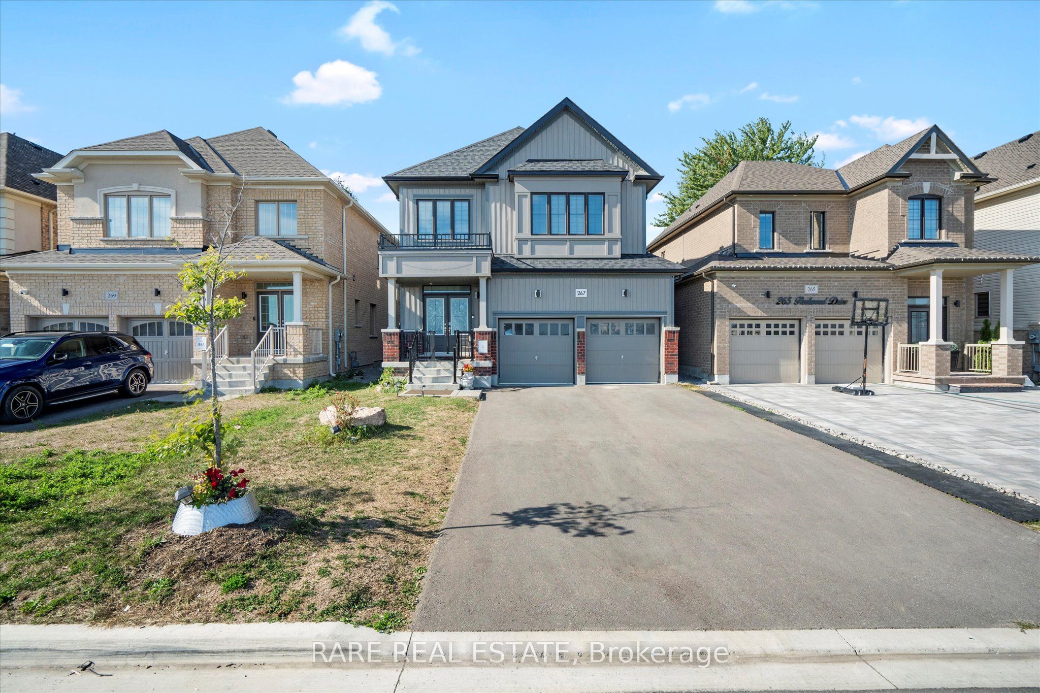 267 Fleetwood Drive Property Photo 1