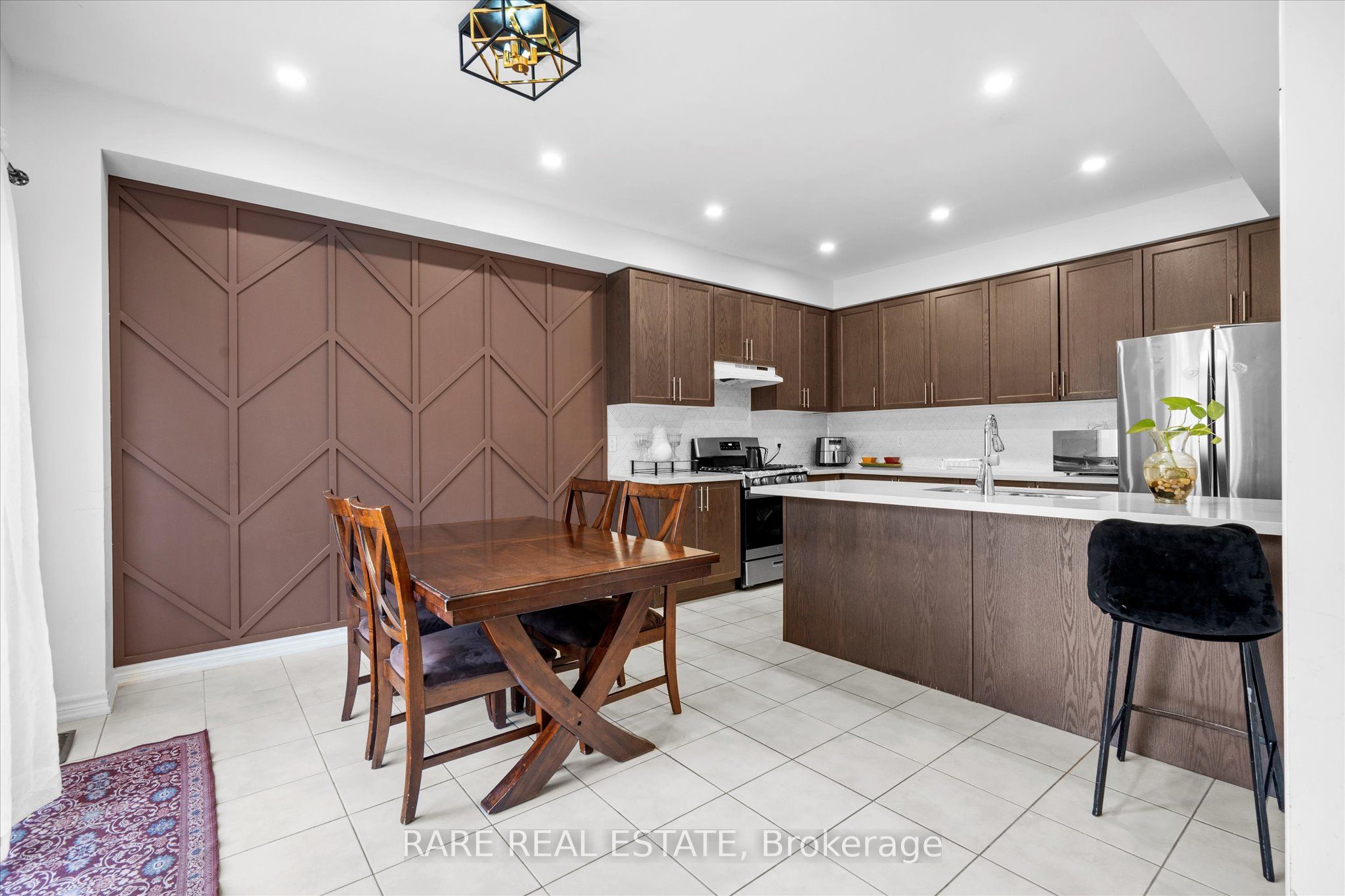 267 Fleetwood Drive Property Photo 6