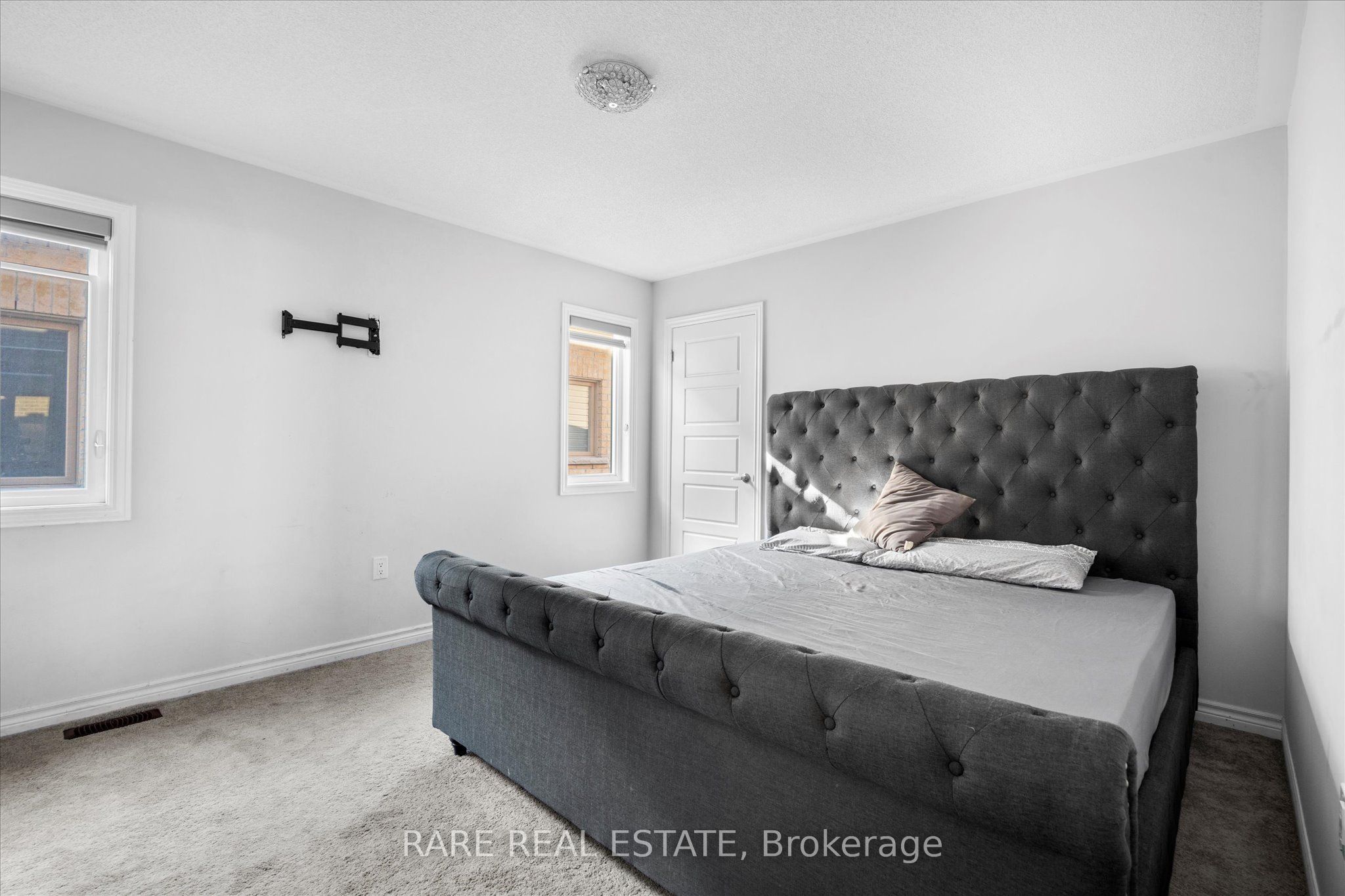 267 Fleetwood Drive Property Photo 17