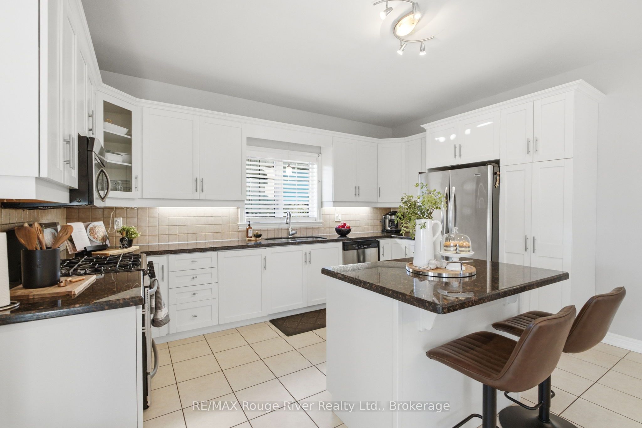 758 Coldstream Drive Property Photo 8