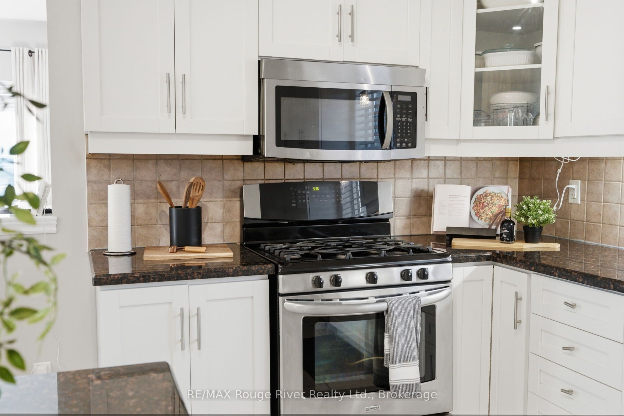 758 Coldstream Drive Property Photo 10