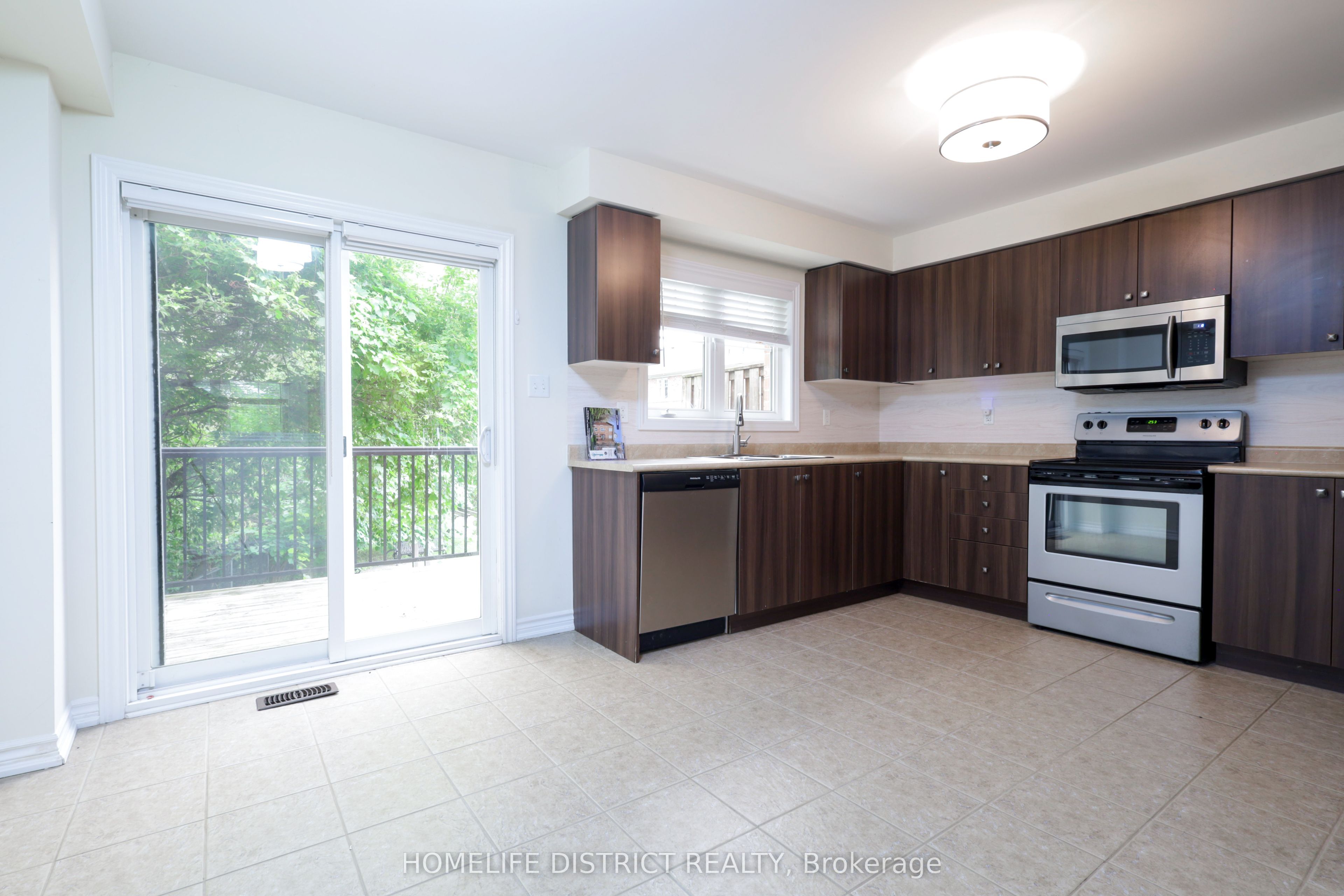 495 Mearns Avenue Property Photo 4