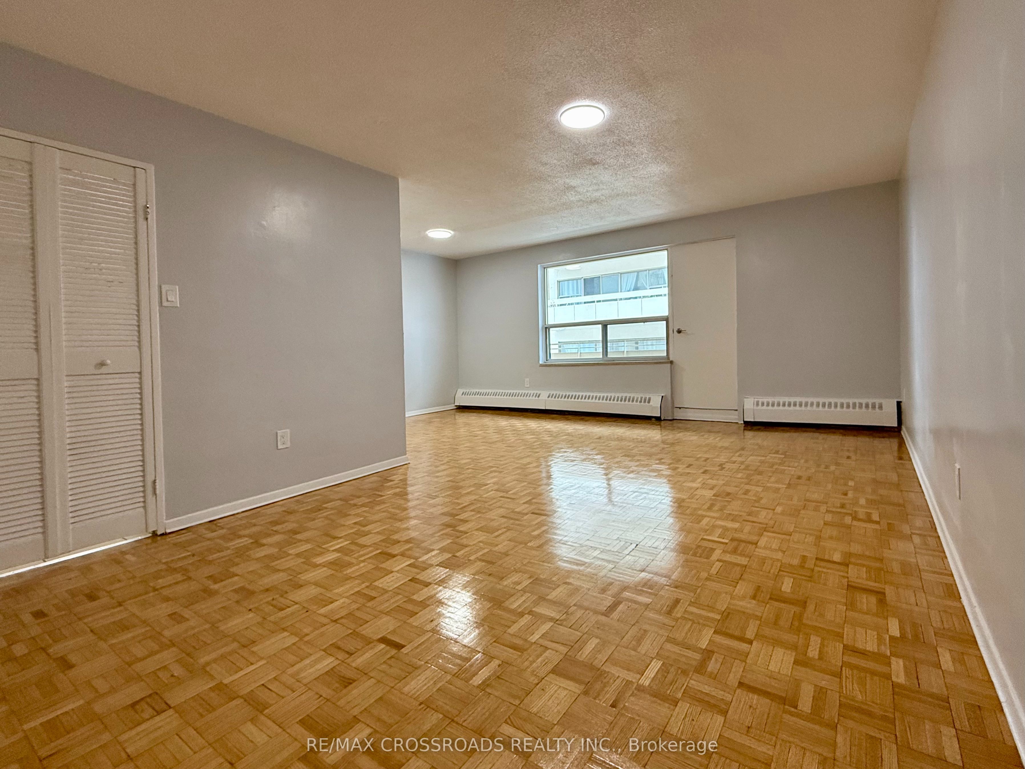 1181 Ellesmere Road 203 Property Photo 3