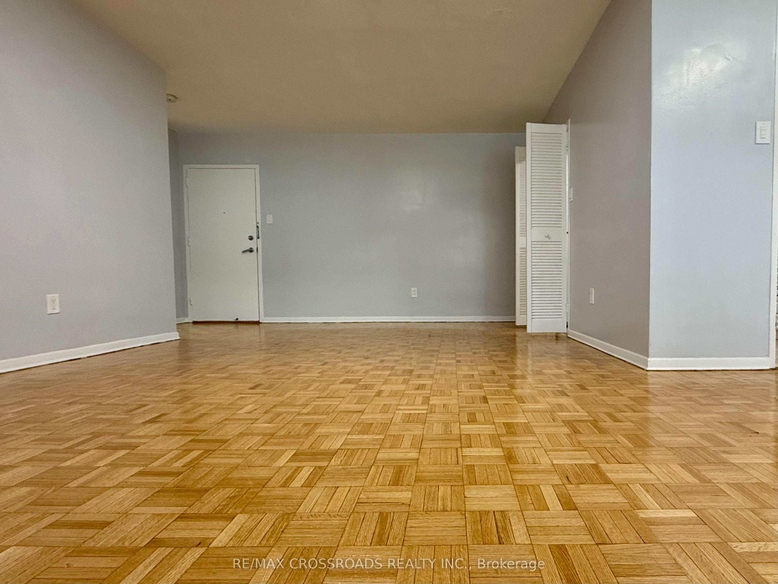 1181 Ellesmere Road 203 Property Photo 5