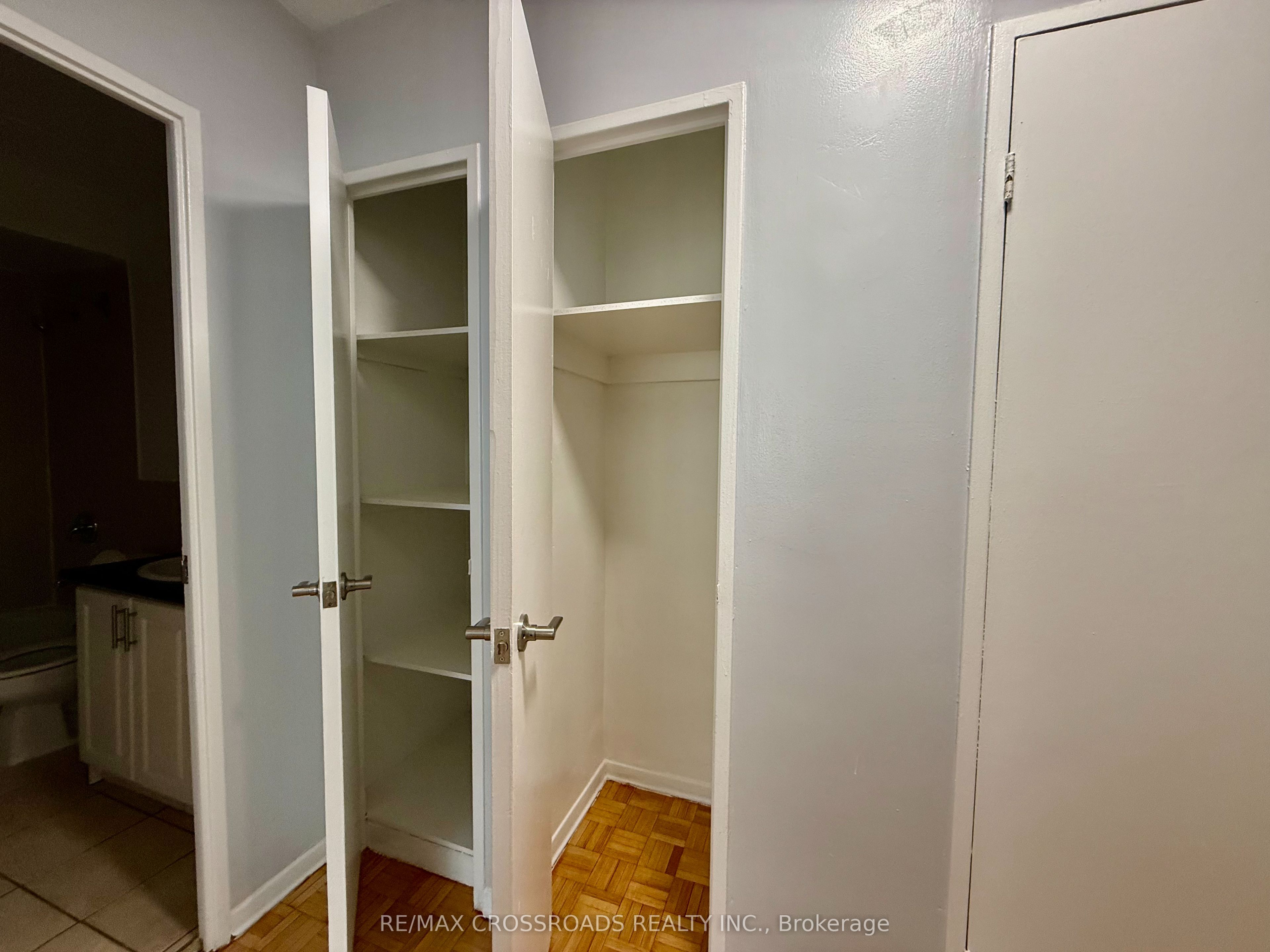 1181 Ellesmere Road 203 Property Photo 11