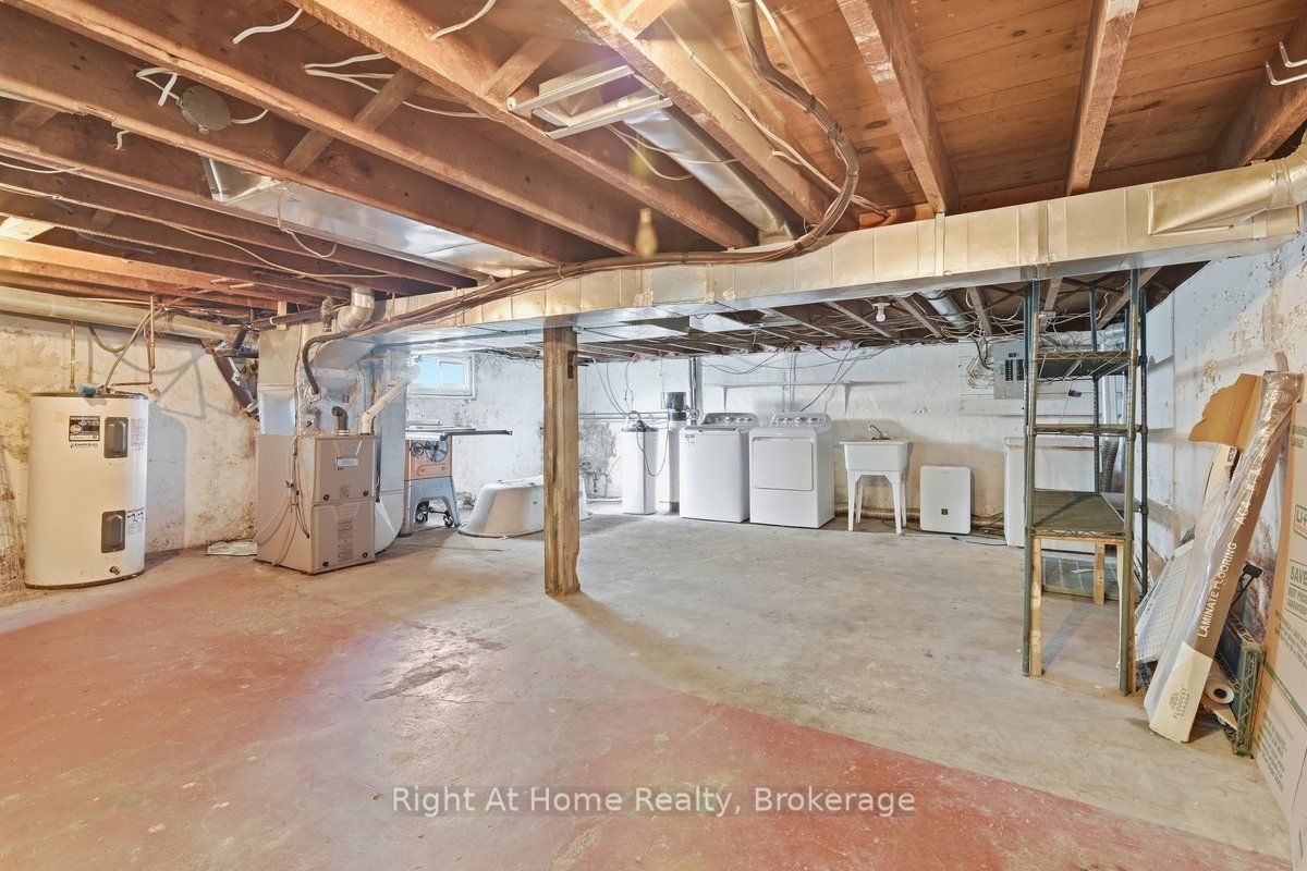 349 Kingsdale Avenue Property Photo 21
