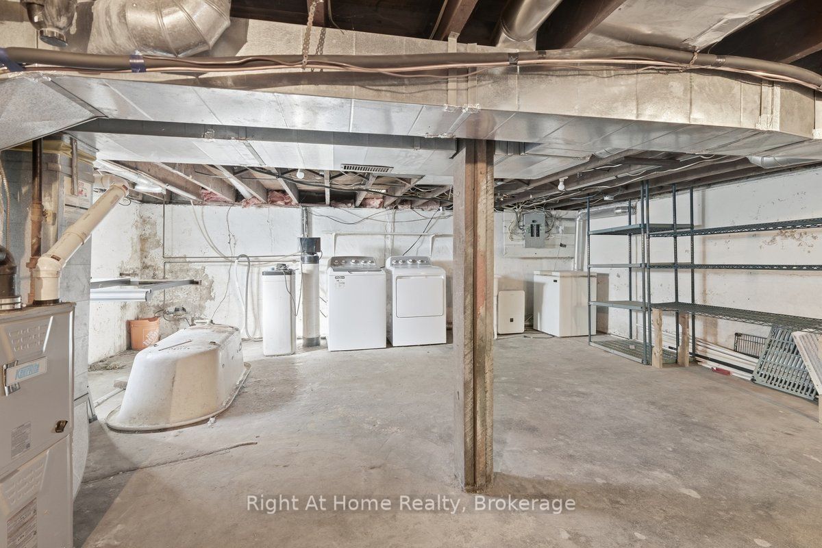 349 Kingsdale Avenue Property Photo 22