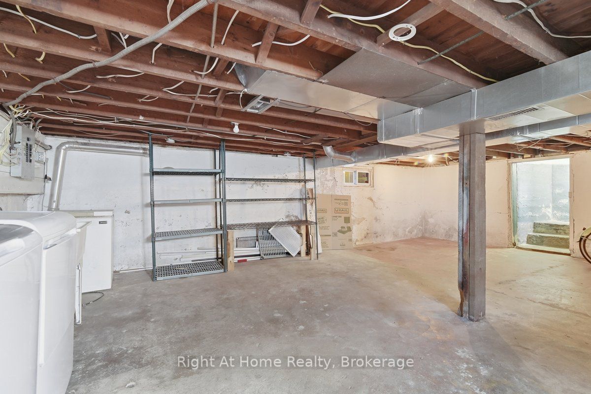 349 Kingsdale Avenue Property Photo 23