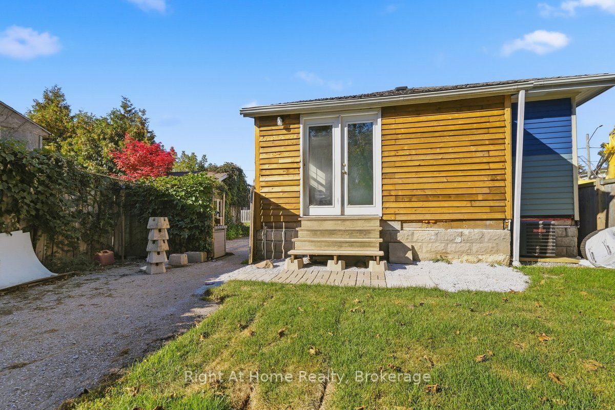 349 Kingsdale Avenue Property Photo 32