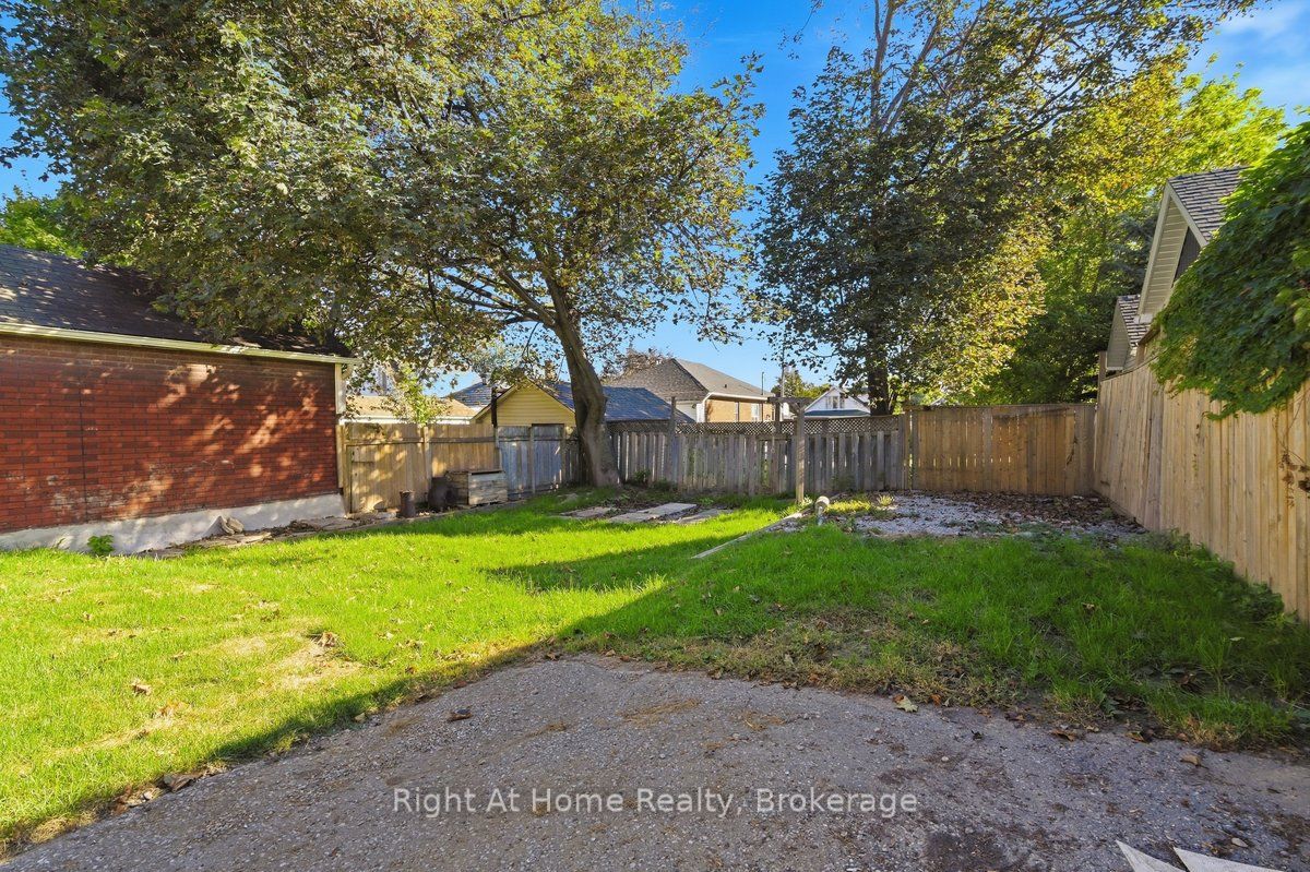 349 Kingsdale Avenue Property Photo 33
