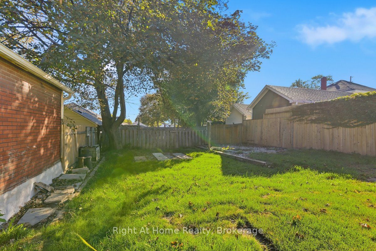 349 Kingsdale Avenue Property Photo 34