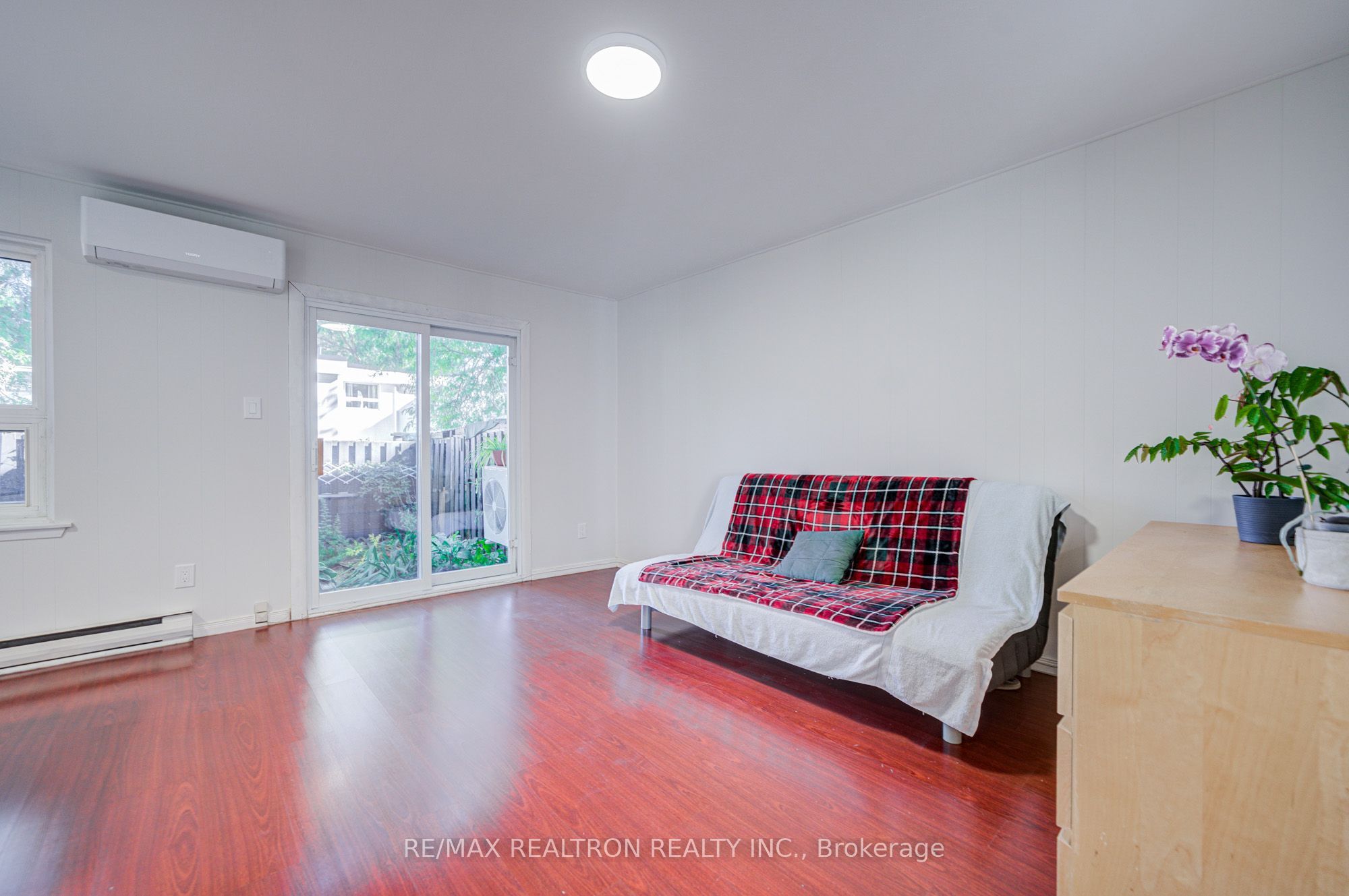 2550 Birchmount Road 20 Property Photo 7