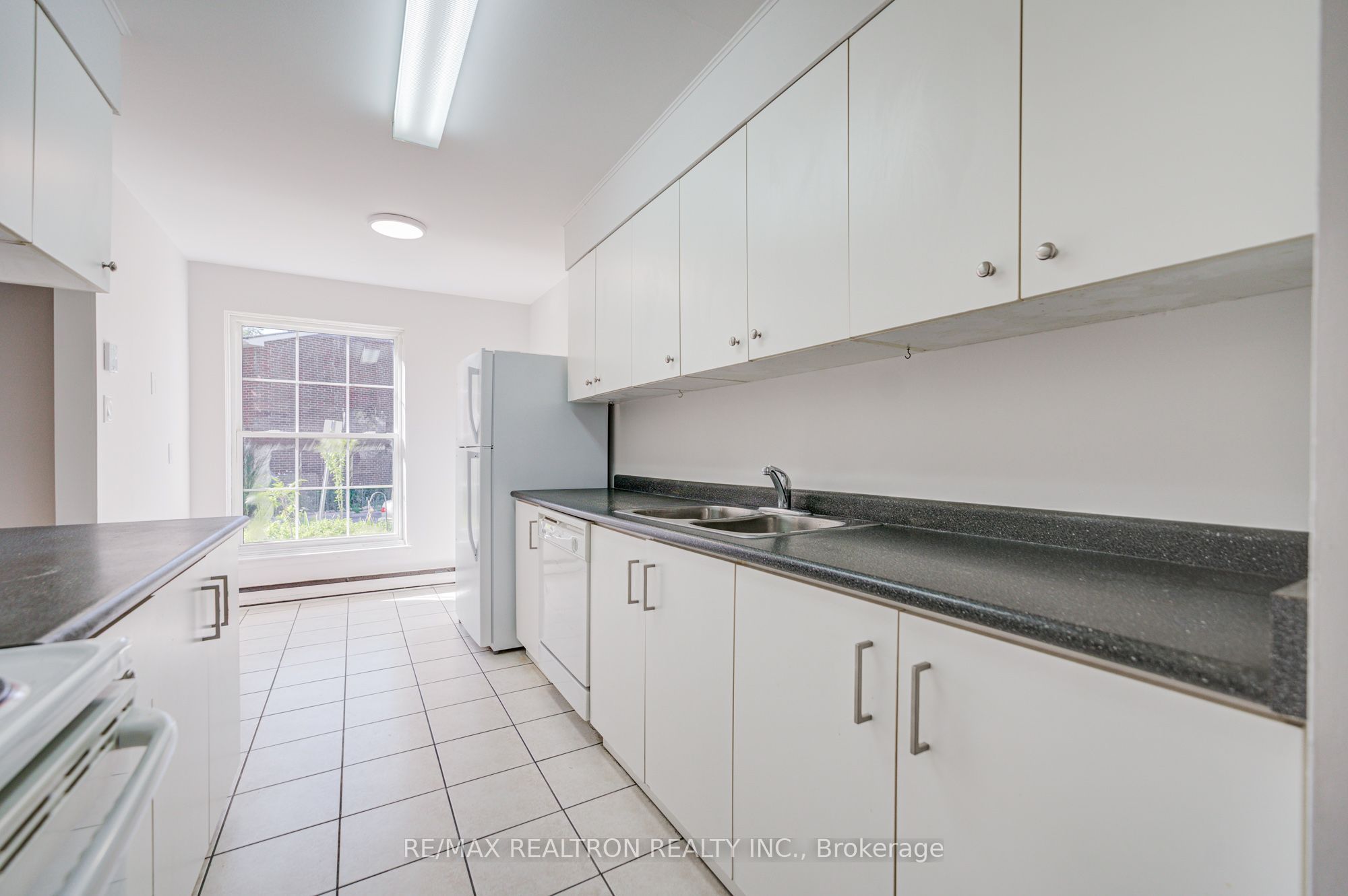 2550 Birchmount Road 20 Property Photo 13