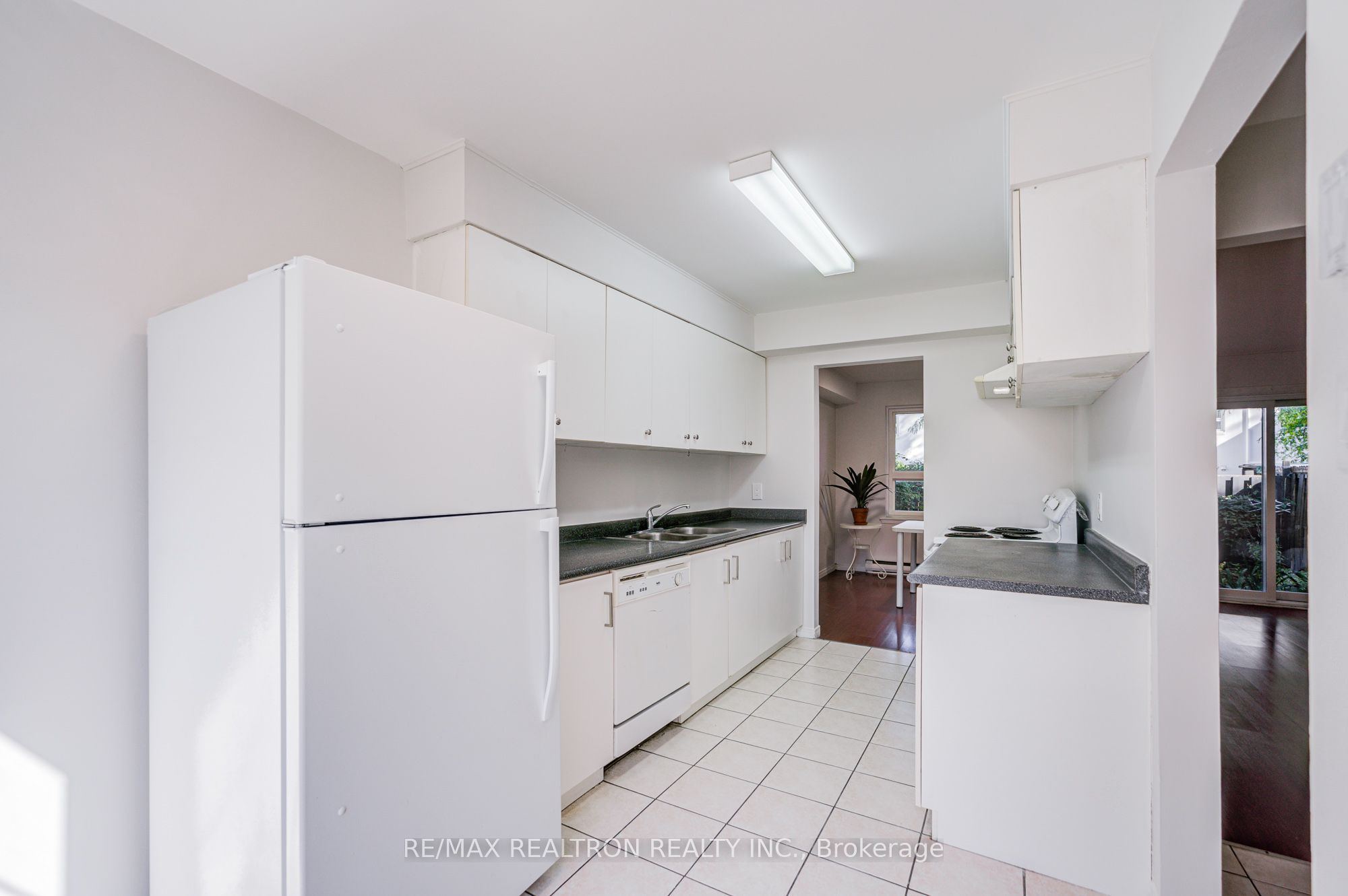 2550 Birchmount Road 20 Property Photo 14