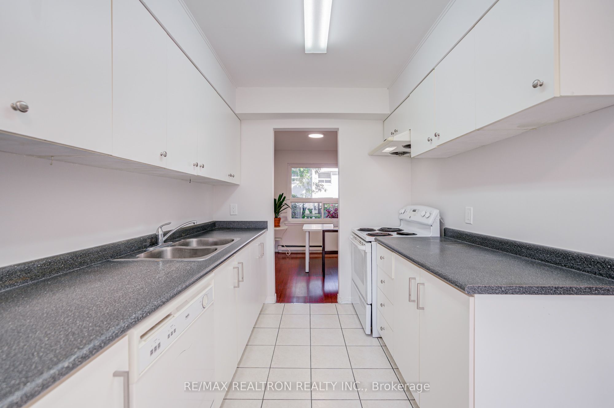 2550 Birchmount Road 20 Property Photo 15