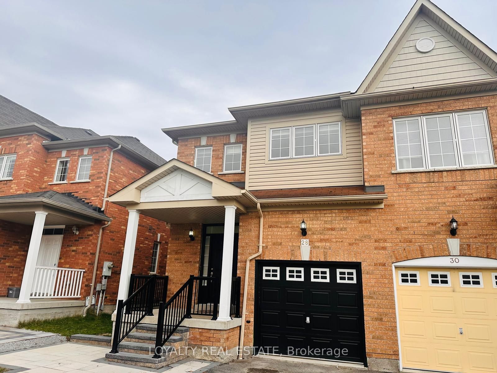 28 Thorp Crescent Property Photo 2