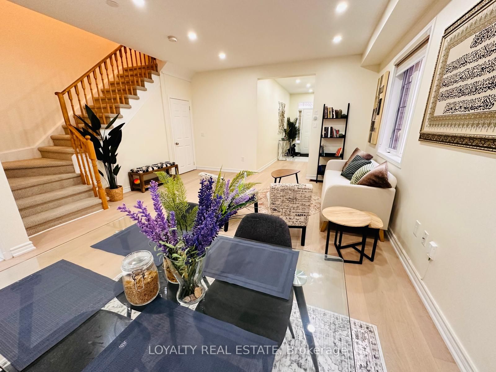 28 Thorp Crescent Property Photo 14