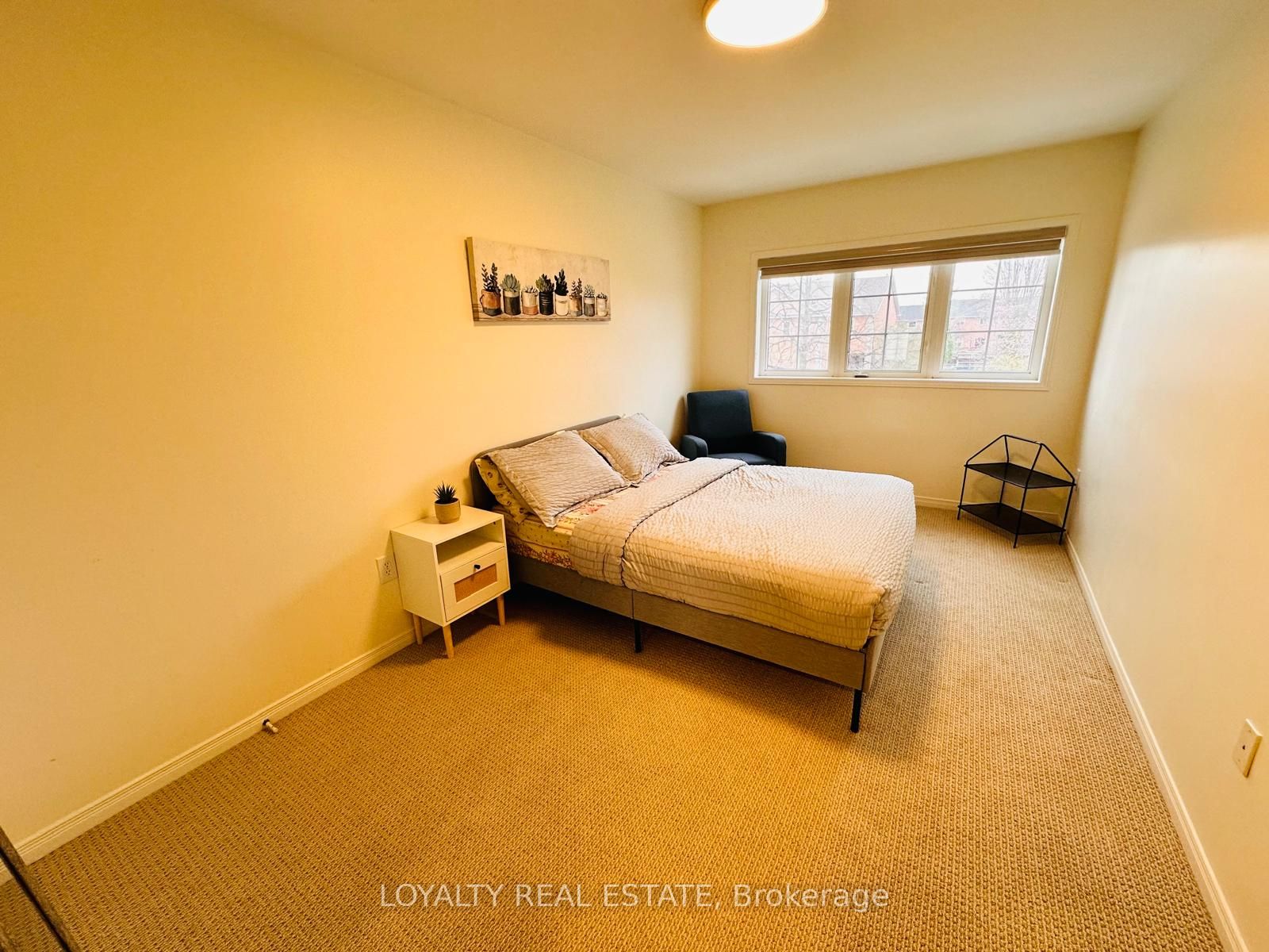28 Thorp Crescent Property Photo 34