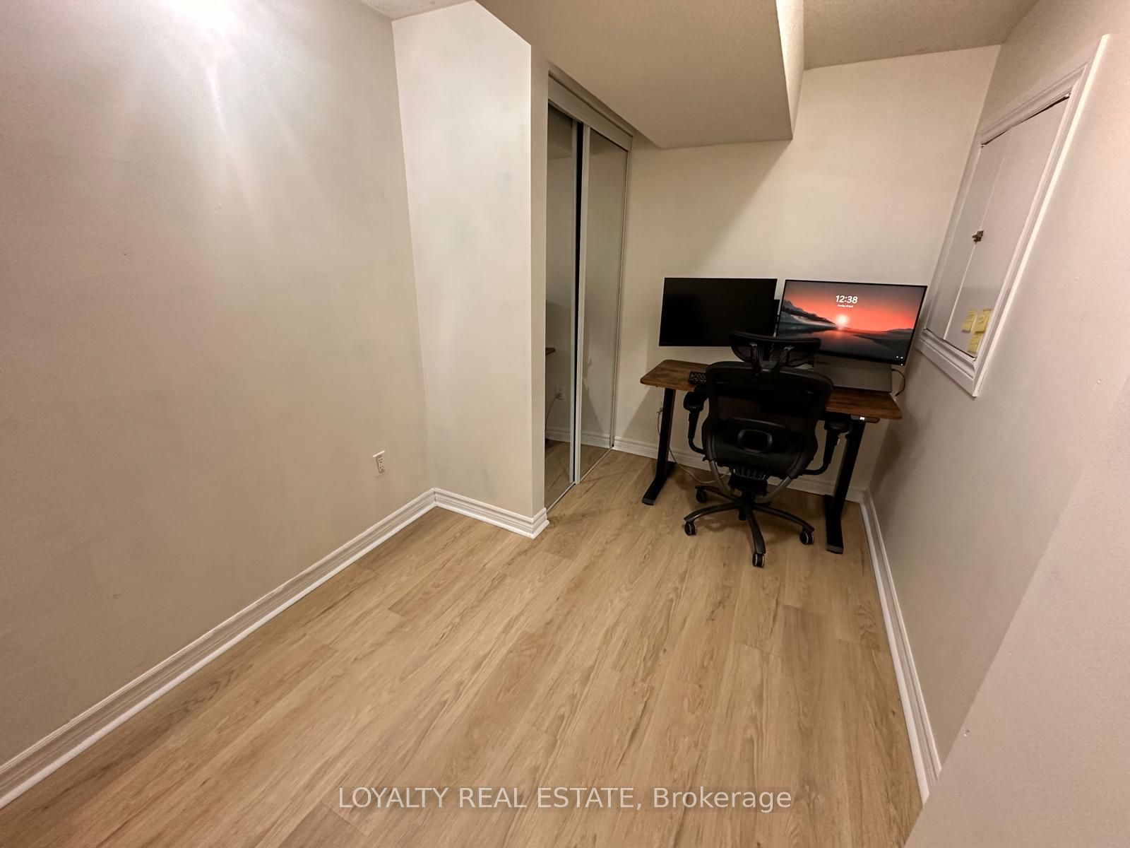 28 Thorp Crescent Property Photo 46