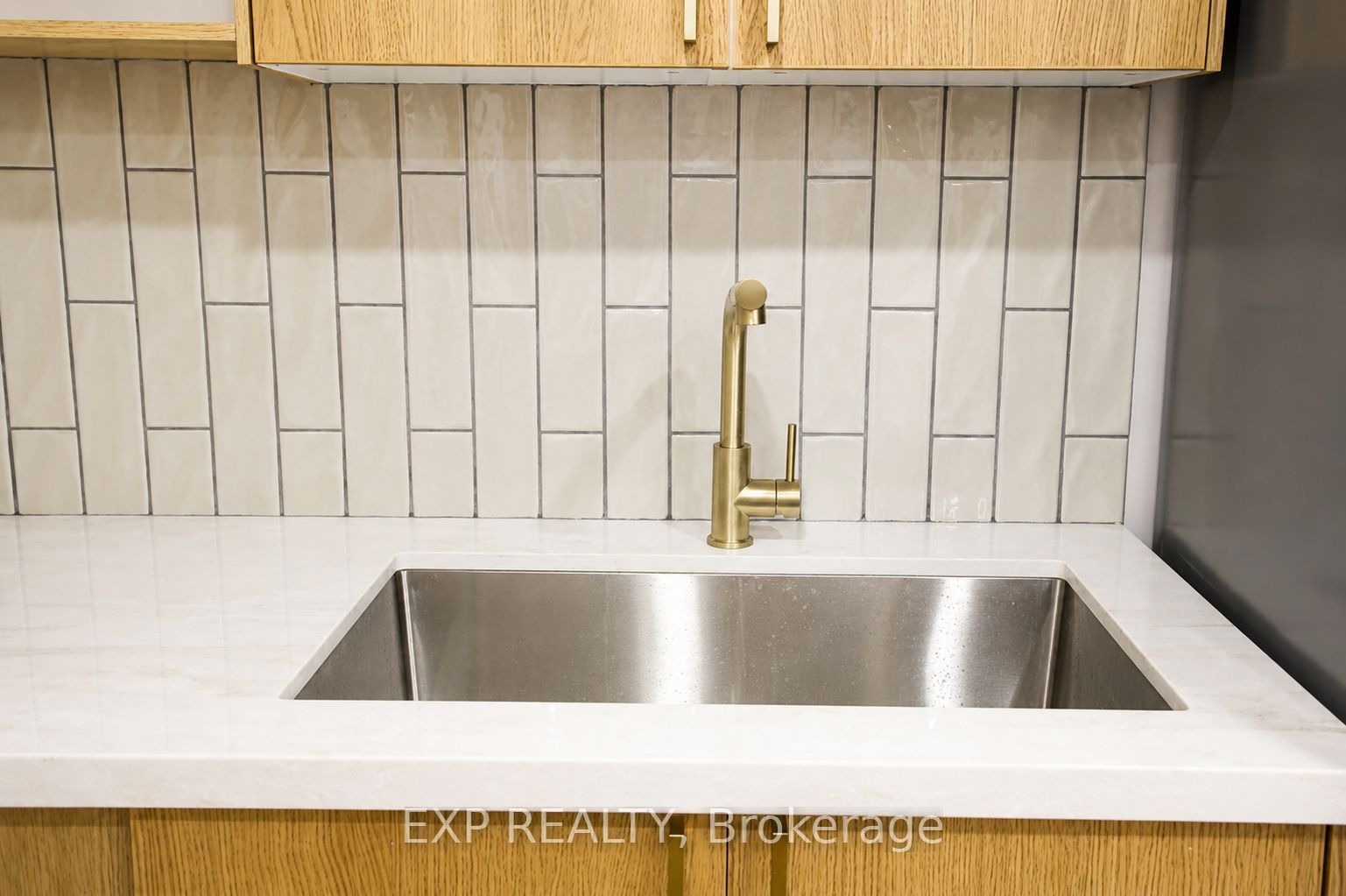 6 Beadle Drive Property Photo 4