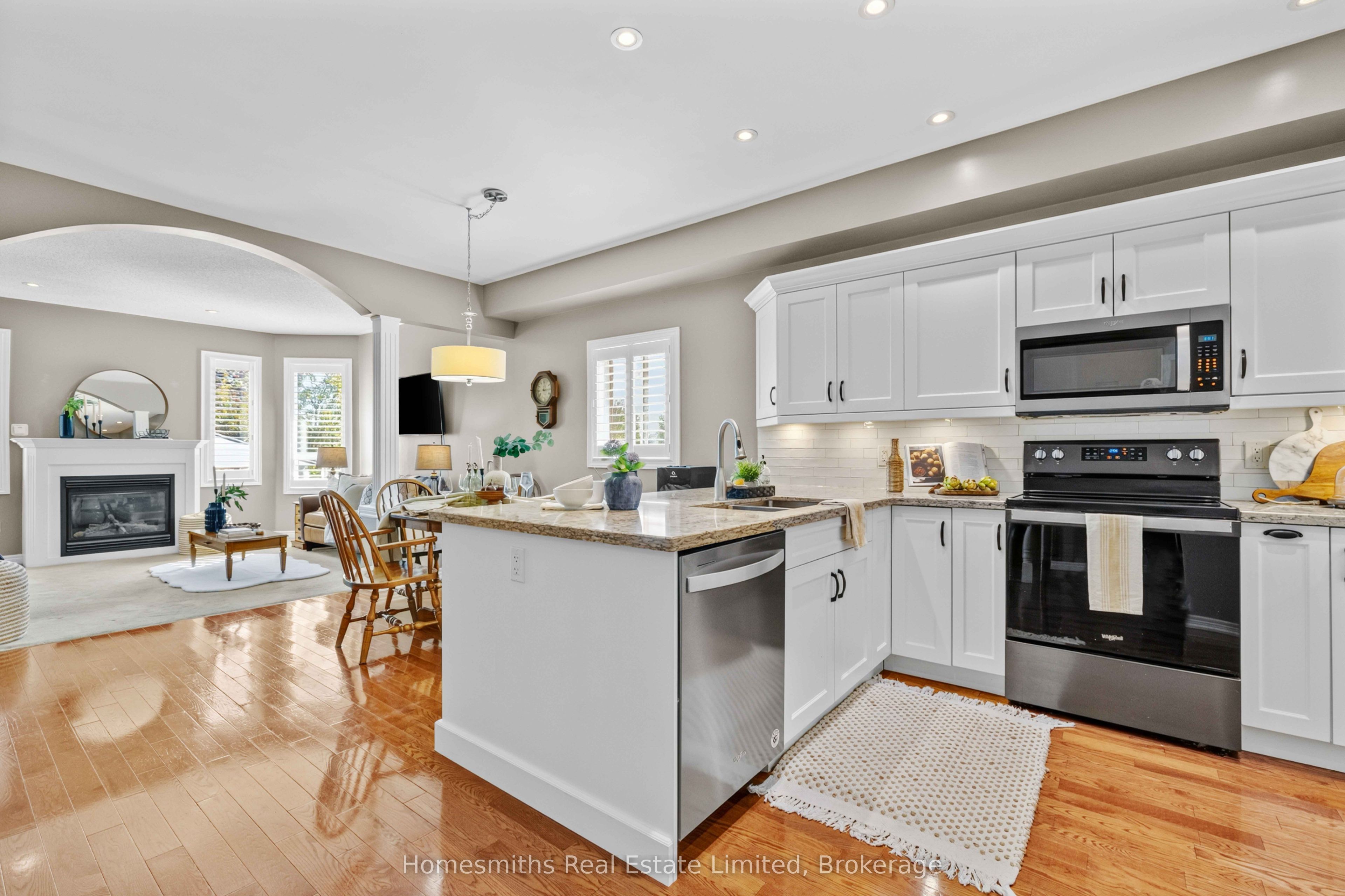 461 King Avenue E Property Photo 7
