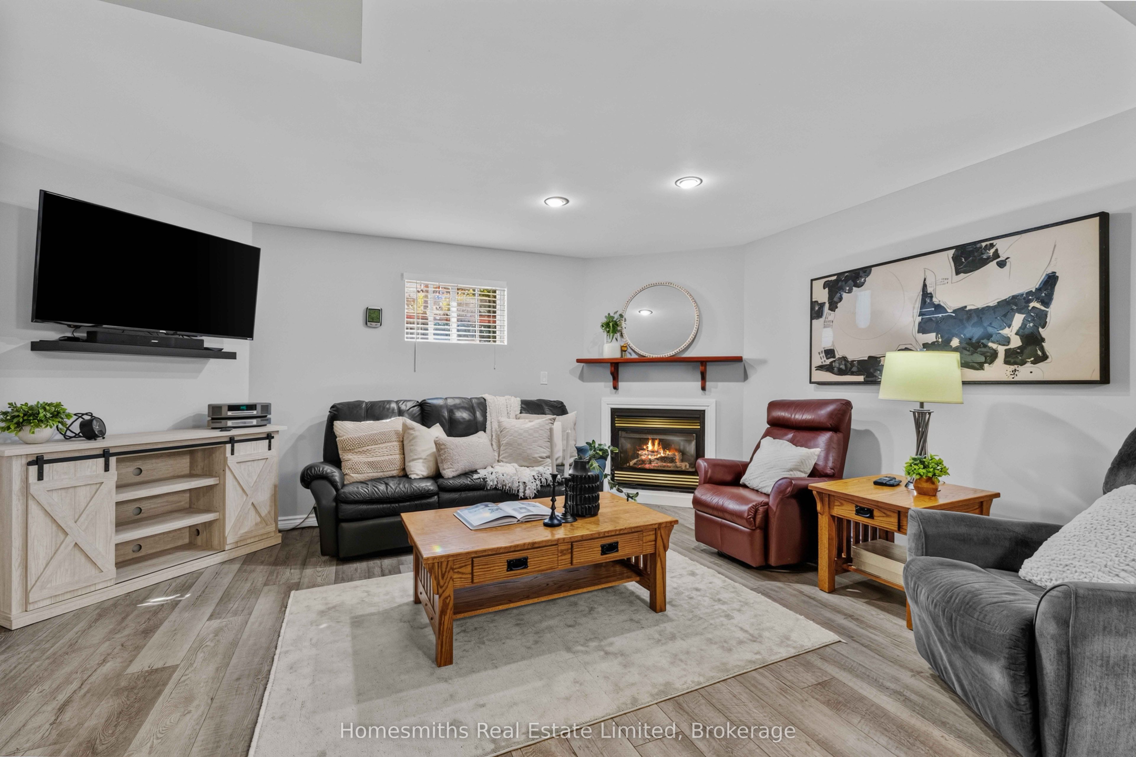 461 King Avenue E Property Photo 28