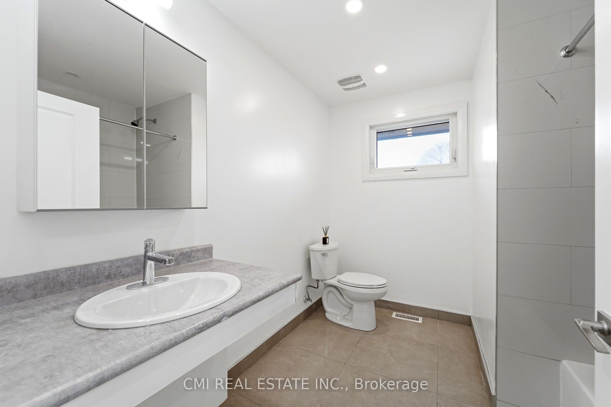 39 Earlton Road Property Photo 14