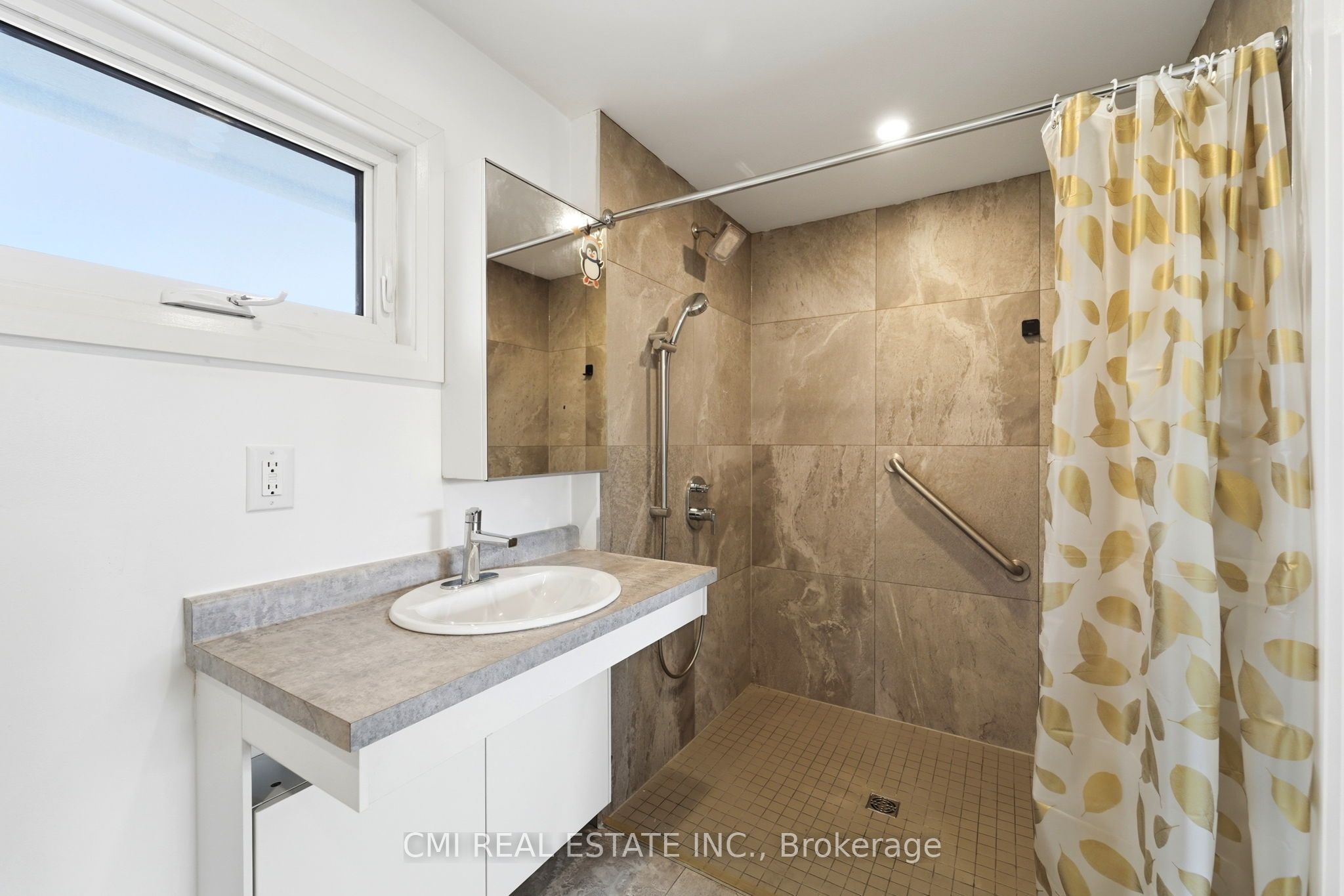 39 Earlton Road Property Photo 16