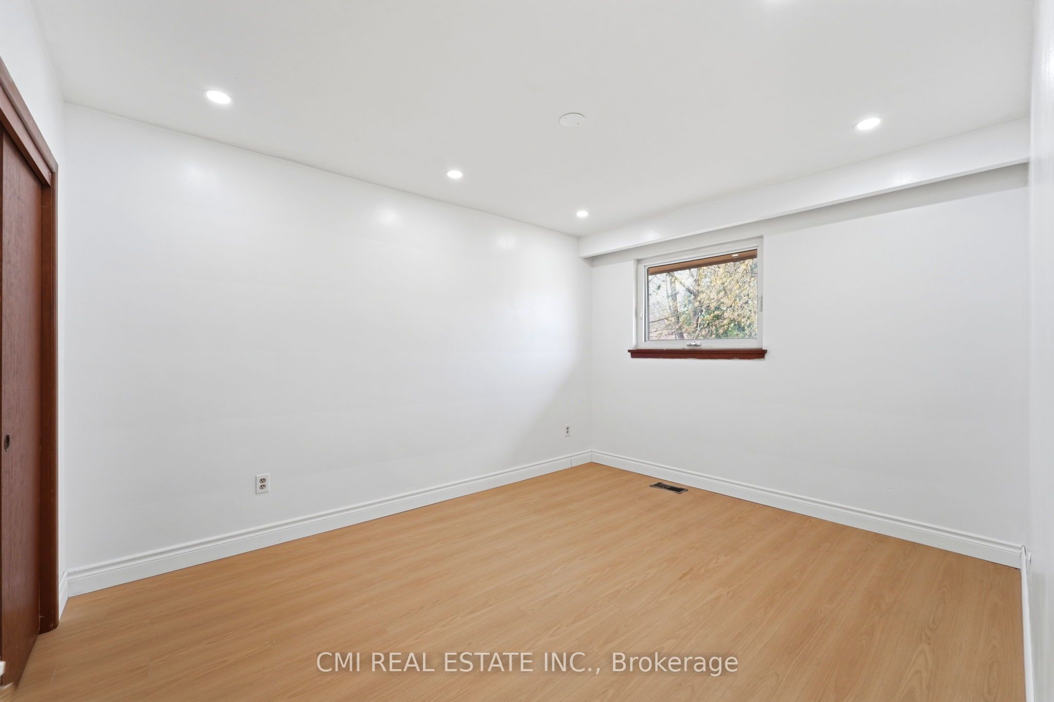 39 Earlton Road Property Photo 21