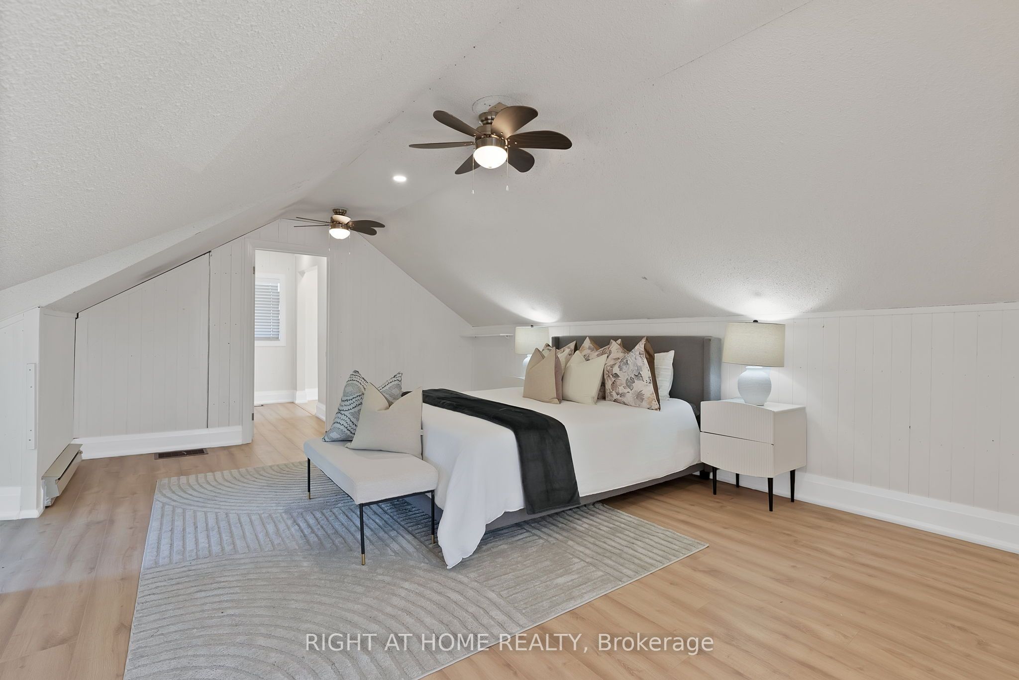 9495 Baldwin Street N Property Photo 19