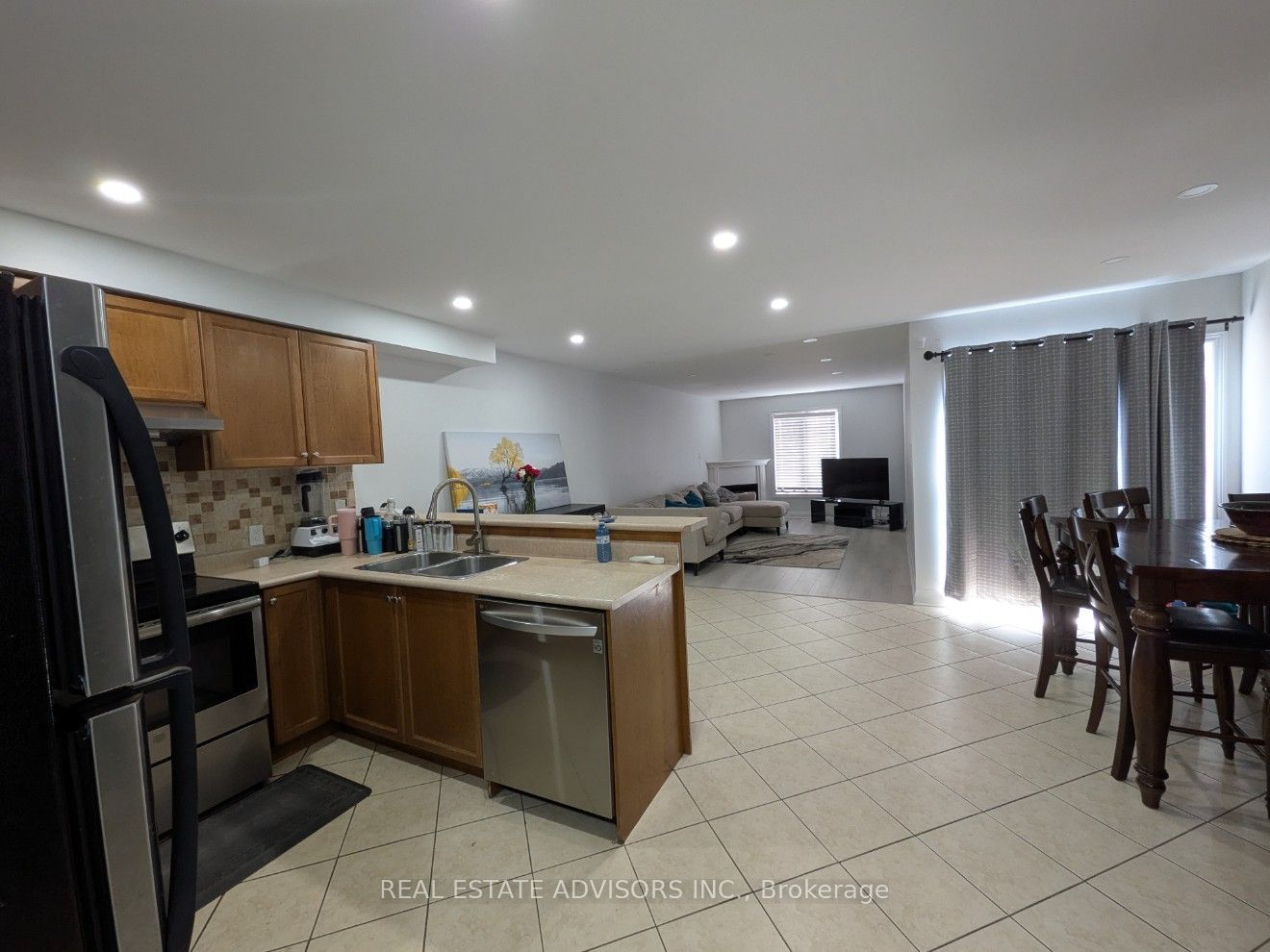 80 Dooley Crescent Property Photo 3