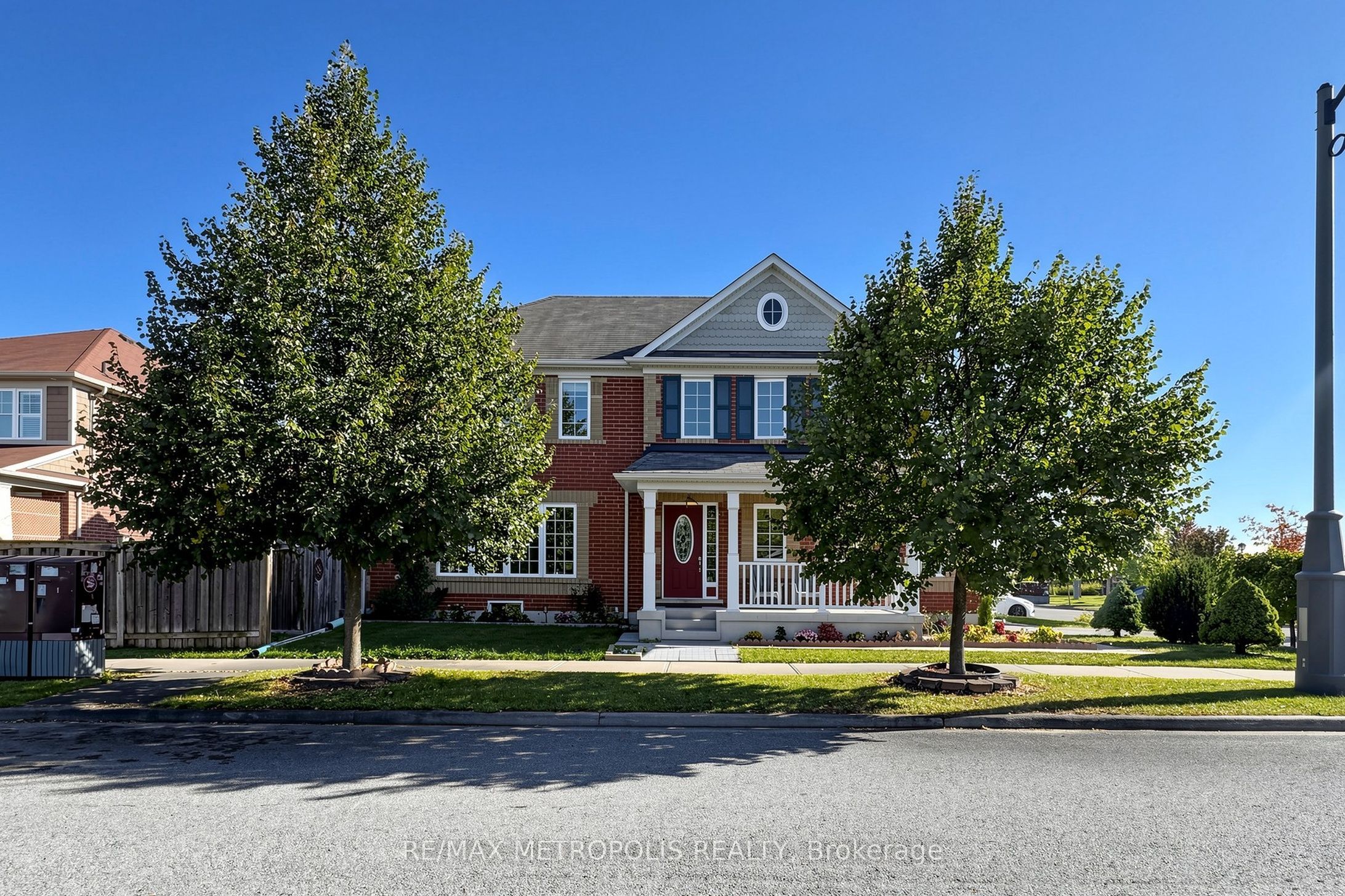 1913 Liatris Drive Property Photo 1