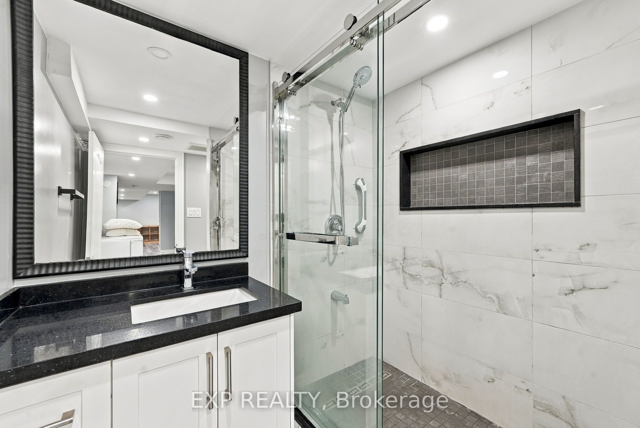 48 Thackery Drive Property Photo 30