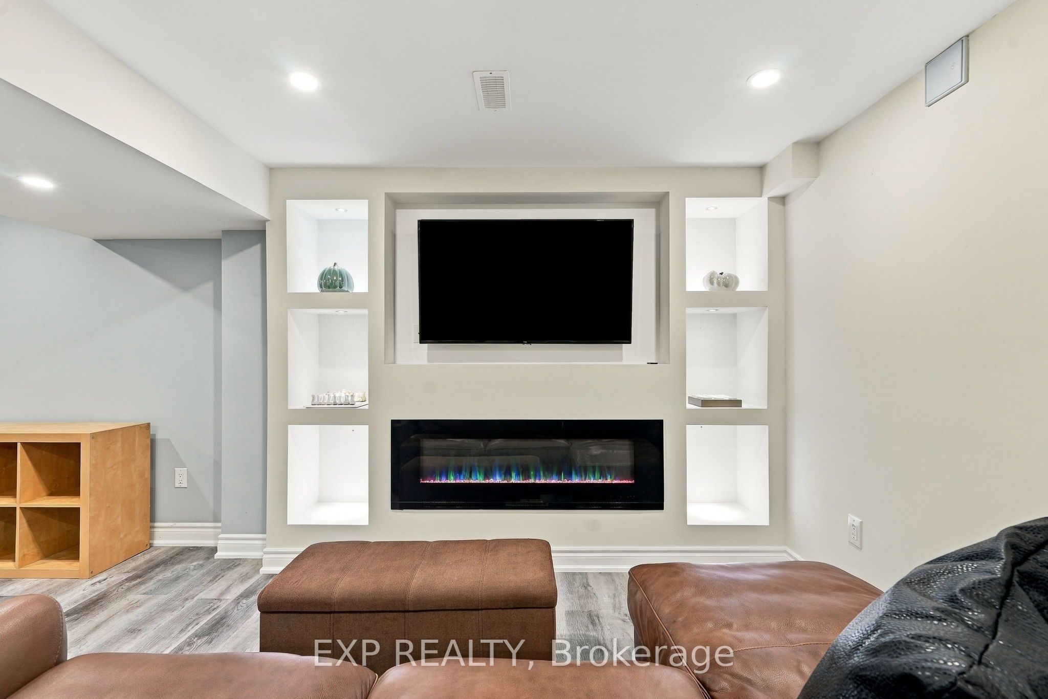 48 Thackery Drive Property Photo 37