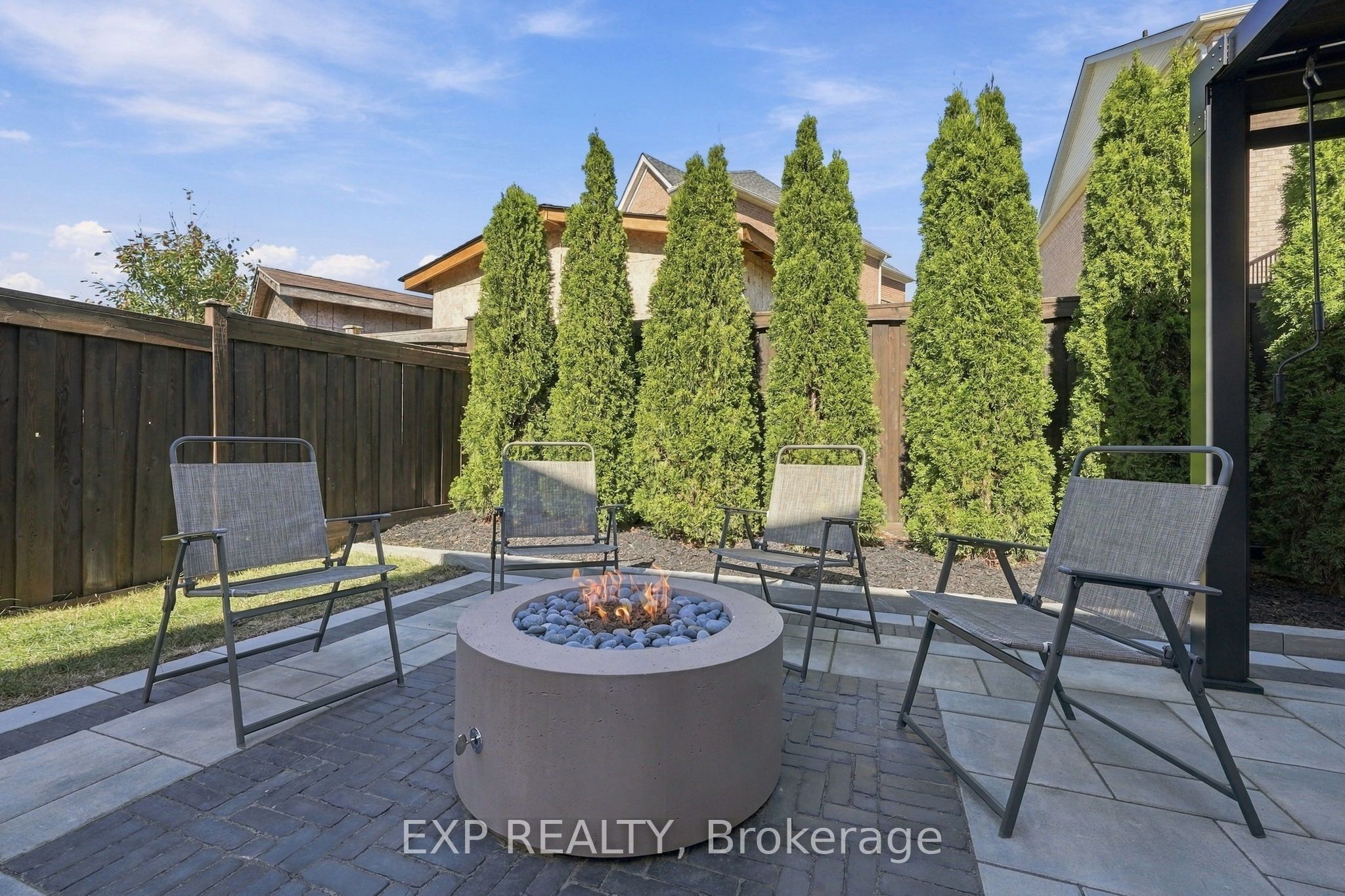 48 Thackery Drive Property Photo 41