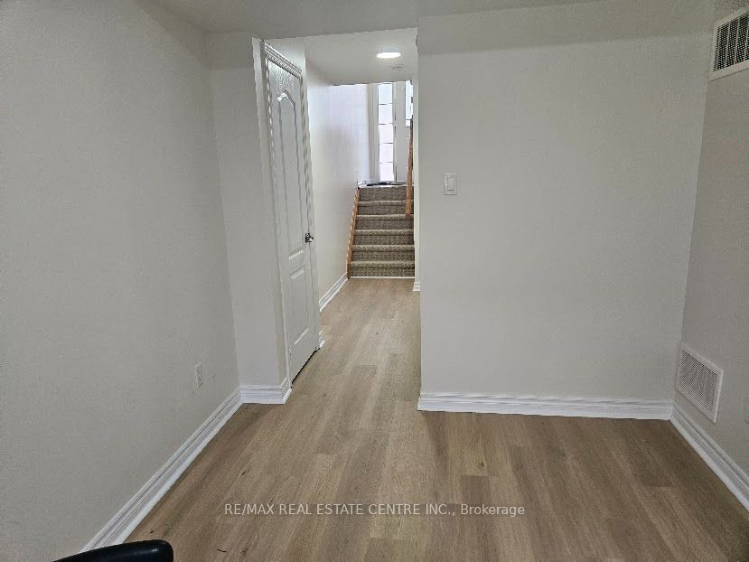 104 Wilkie Lane Property Photo 2