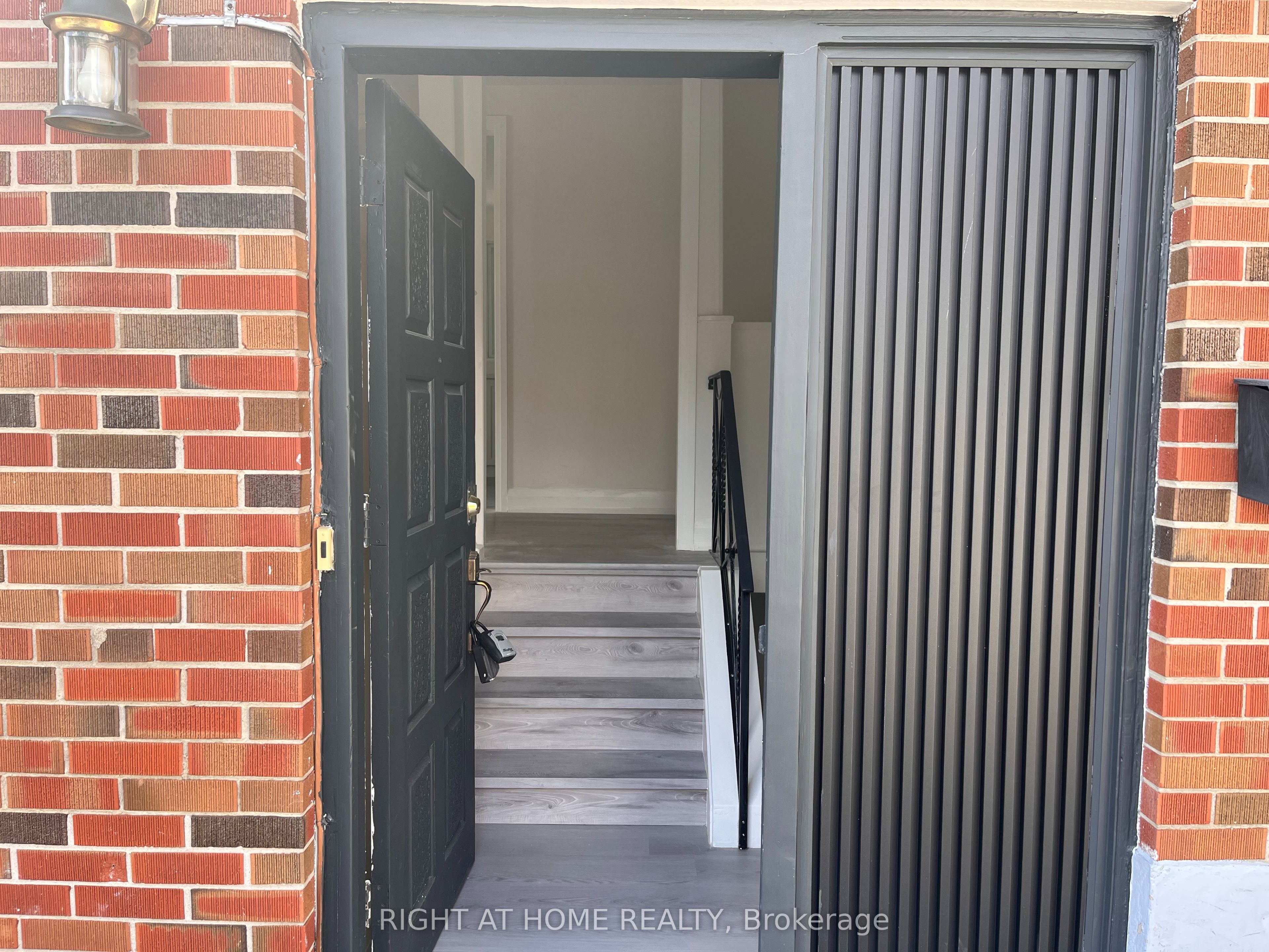 32 Brimorton Drive Property Photo 2