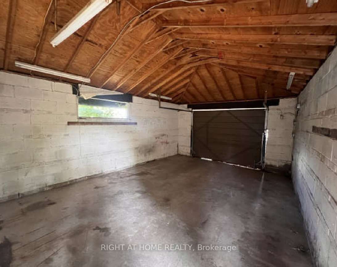 32 Brimorton Drive Property Photo 11