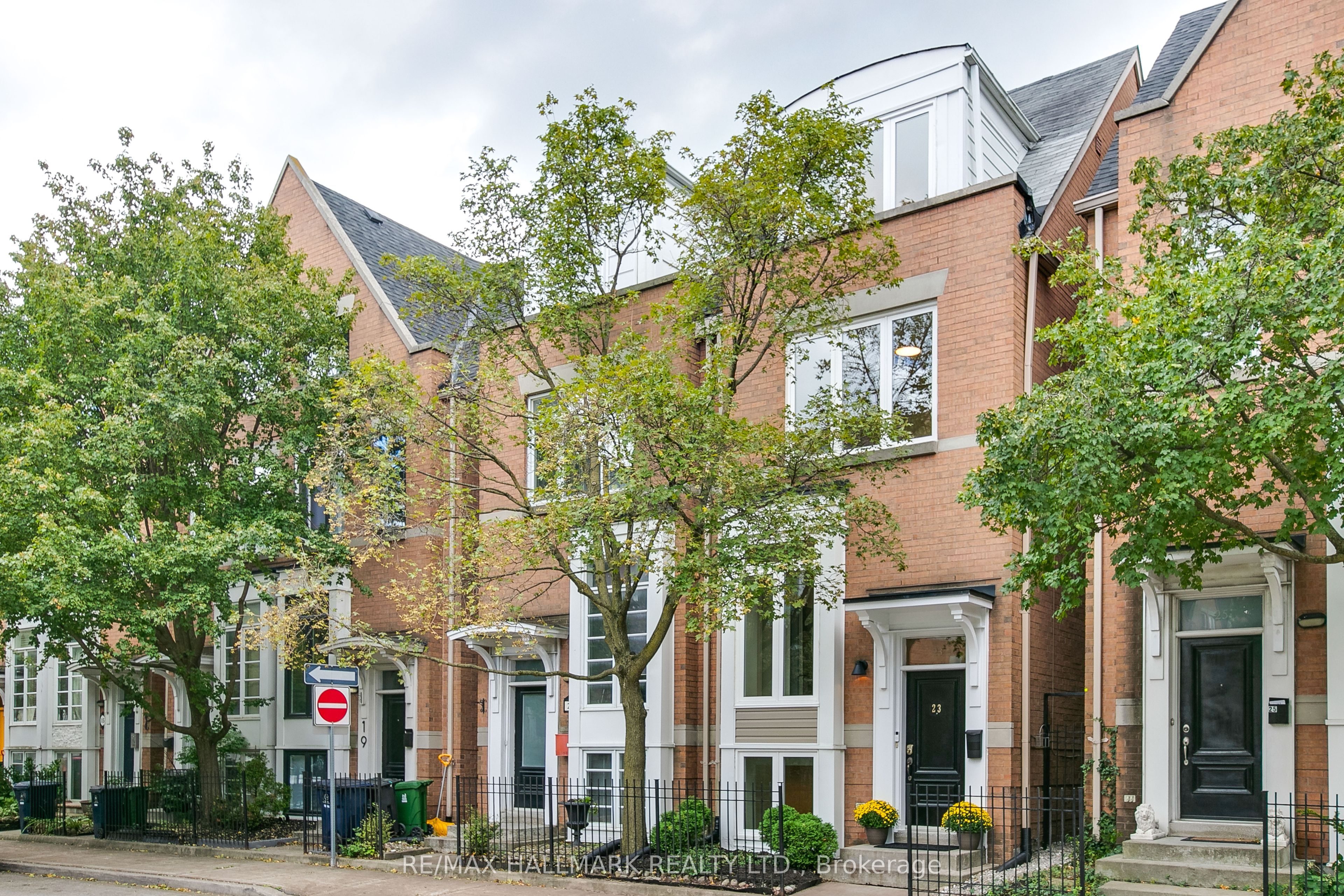 23 Macphail Avenue