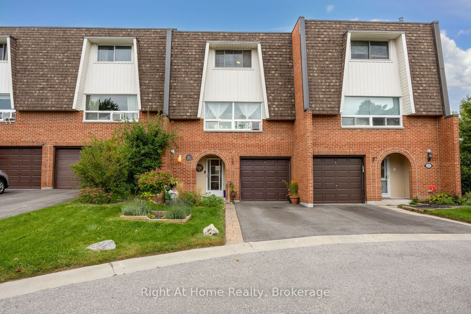 10 Newing Court Property Photo 1