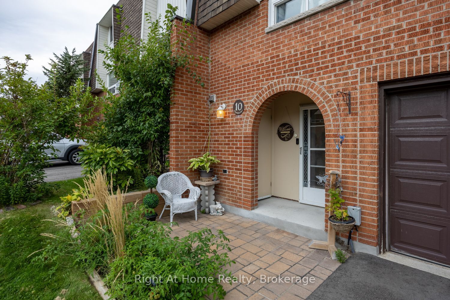 10 Newing Court Property Photo 2
