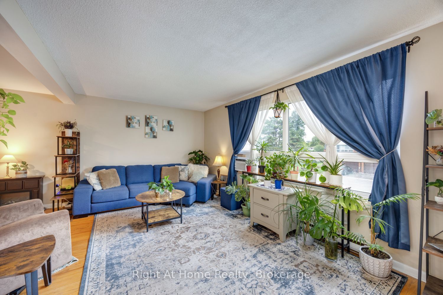 10 Newing Court Property Photo 18