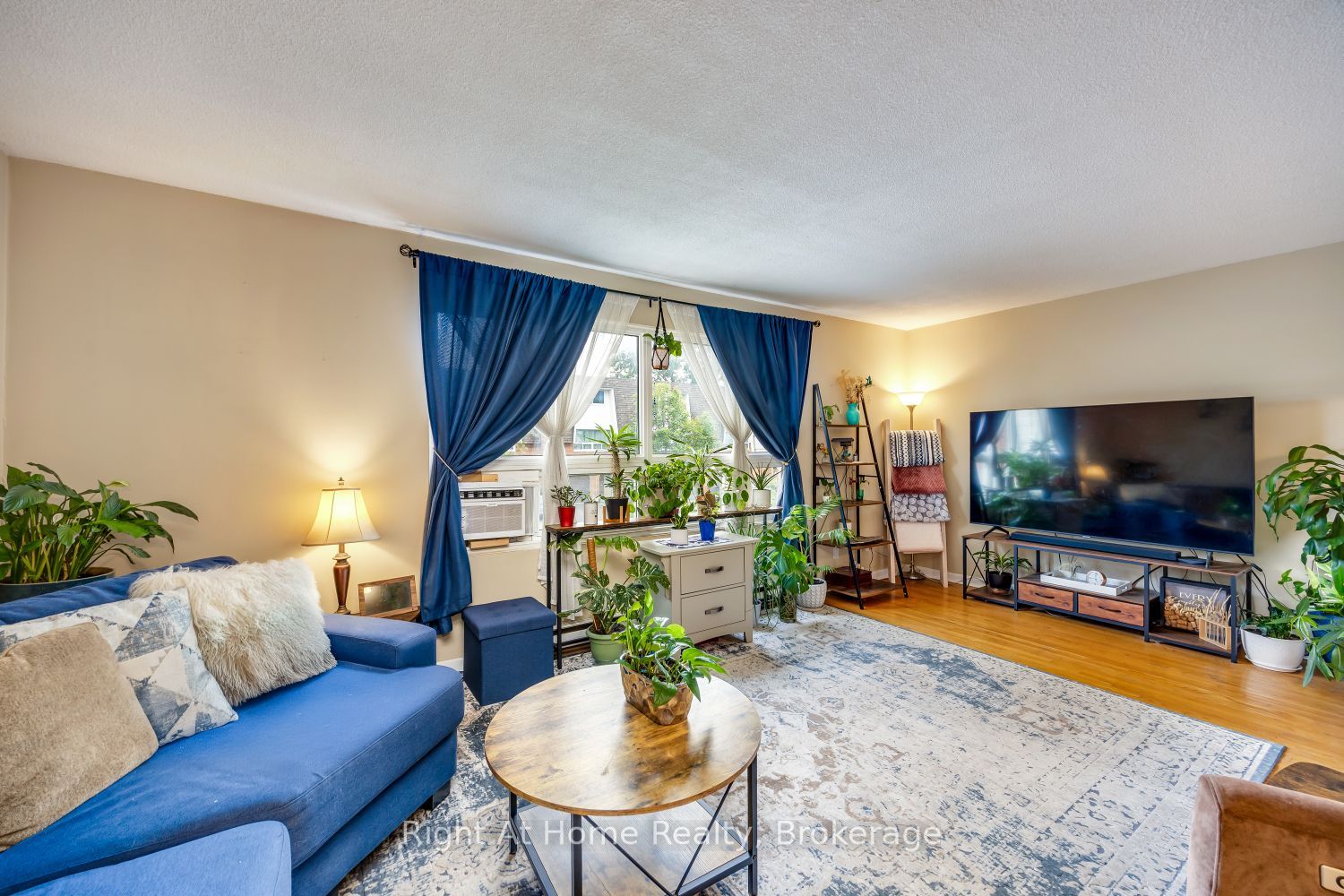 10 Newing Court Property Photo 20