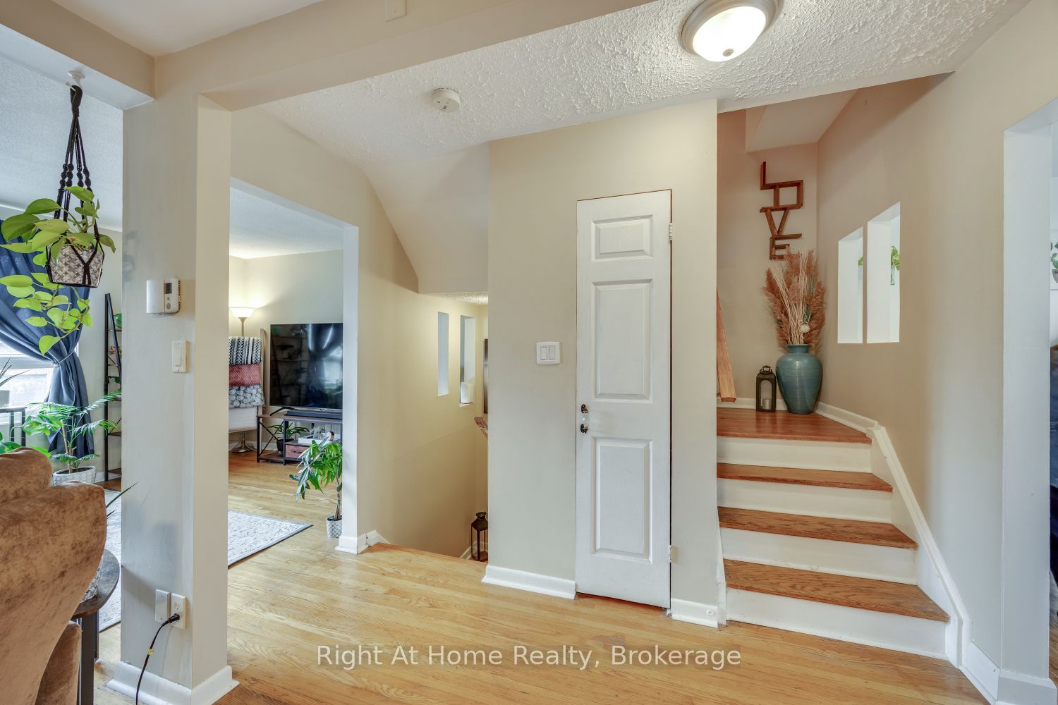 10 Newing Court Property Photo 23