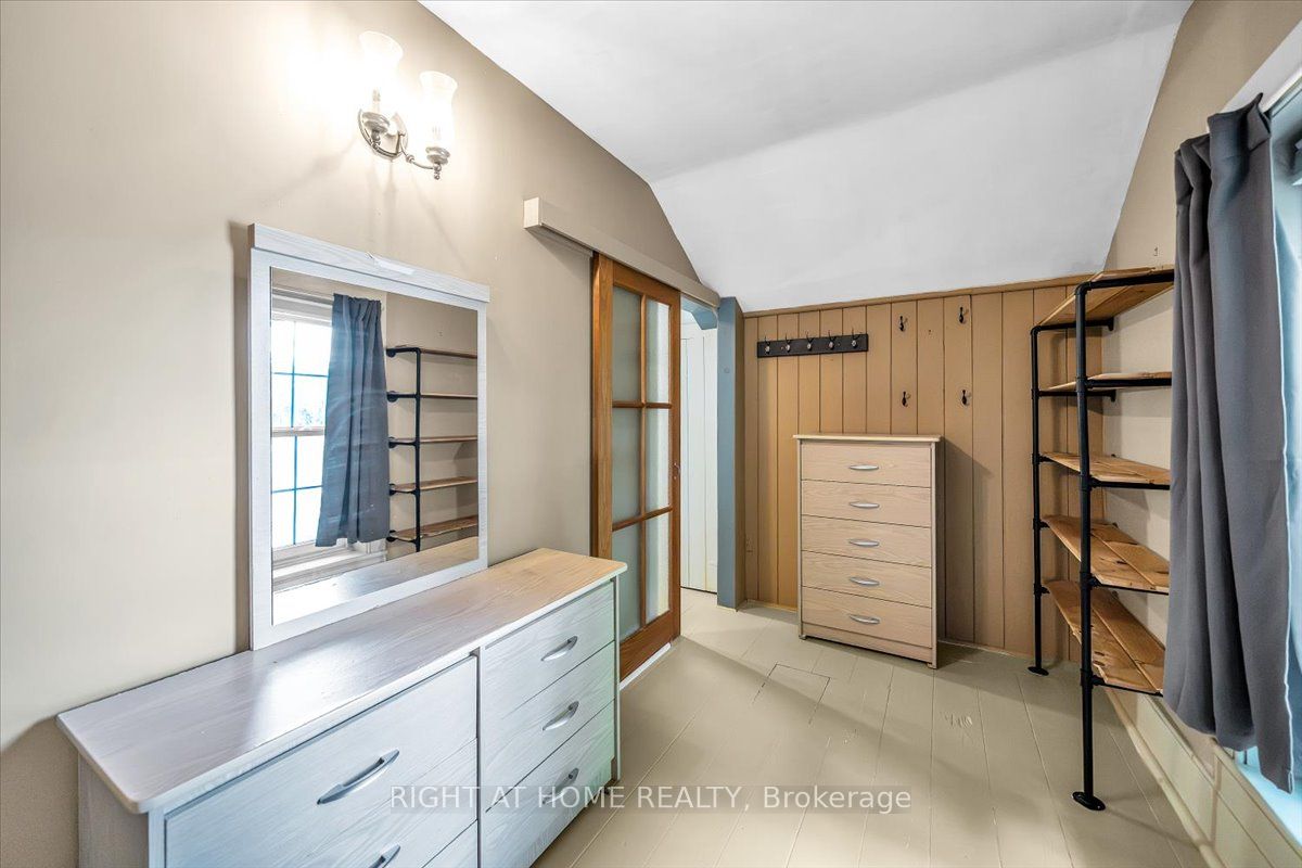 1320 King Street Property Photo 34
